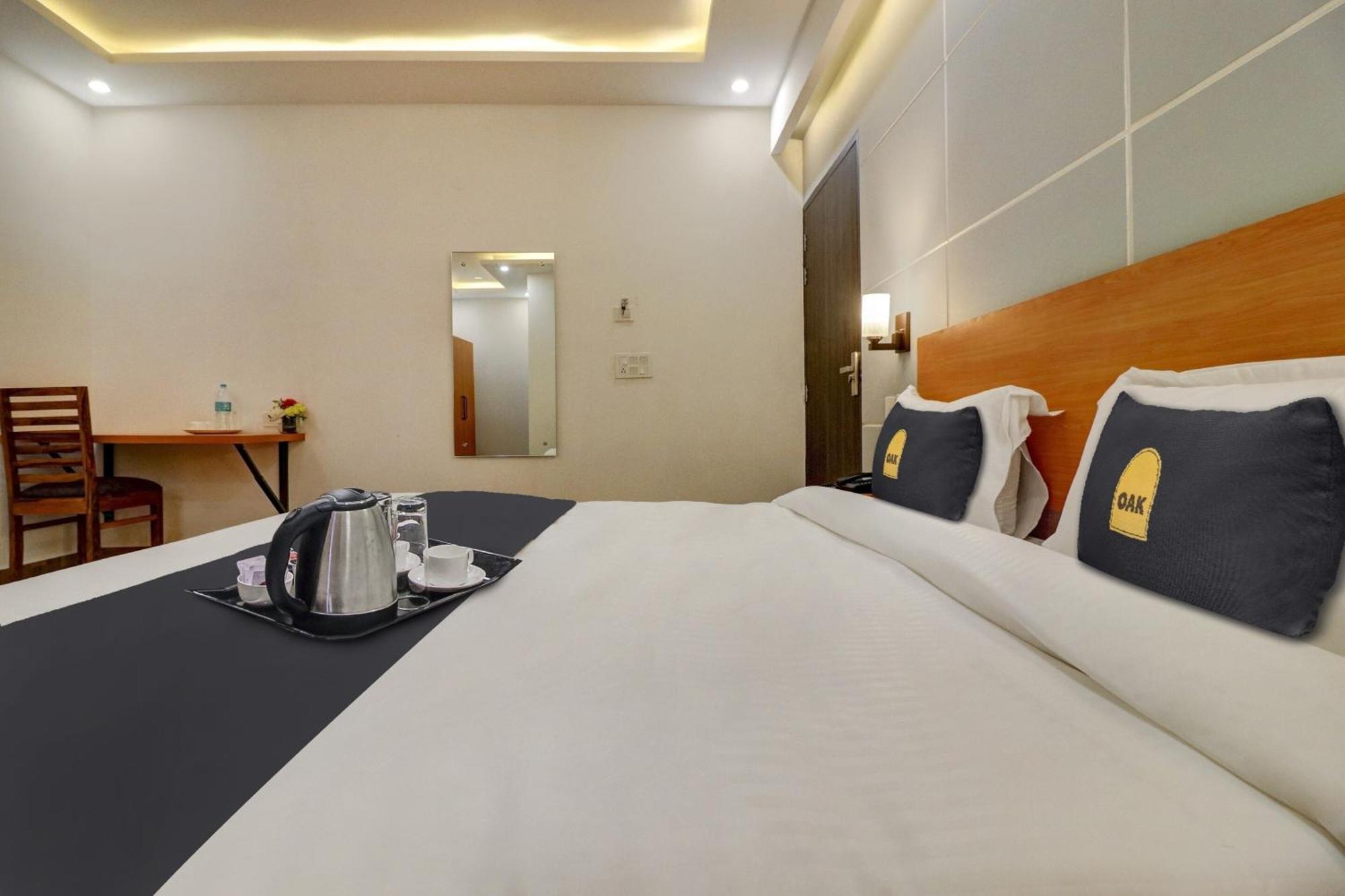 O Rk Residency Hotel 4*