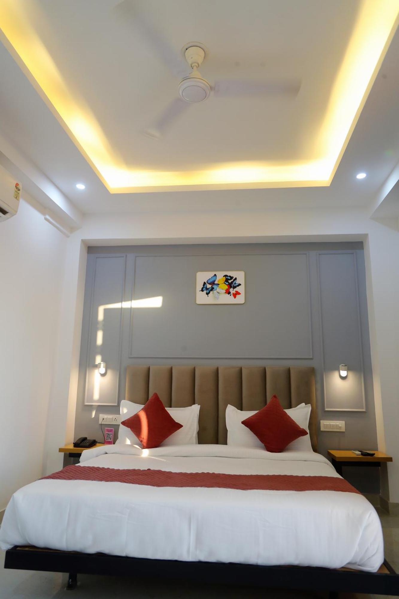 Guest house Hotel Mavens House Artemis Hospital Road
