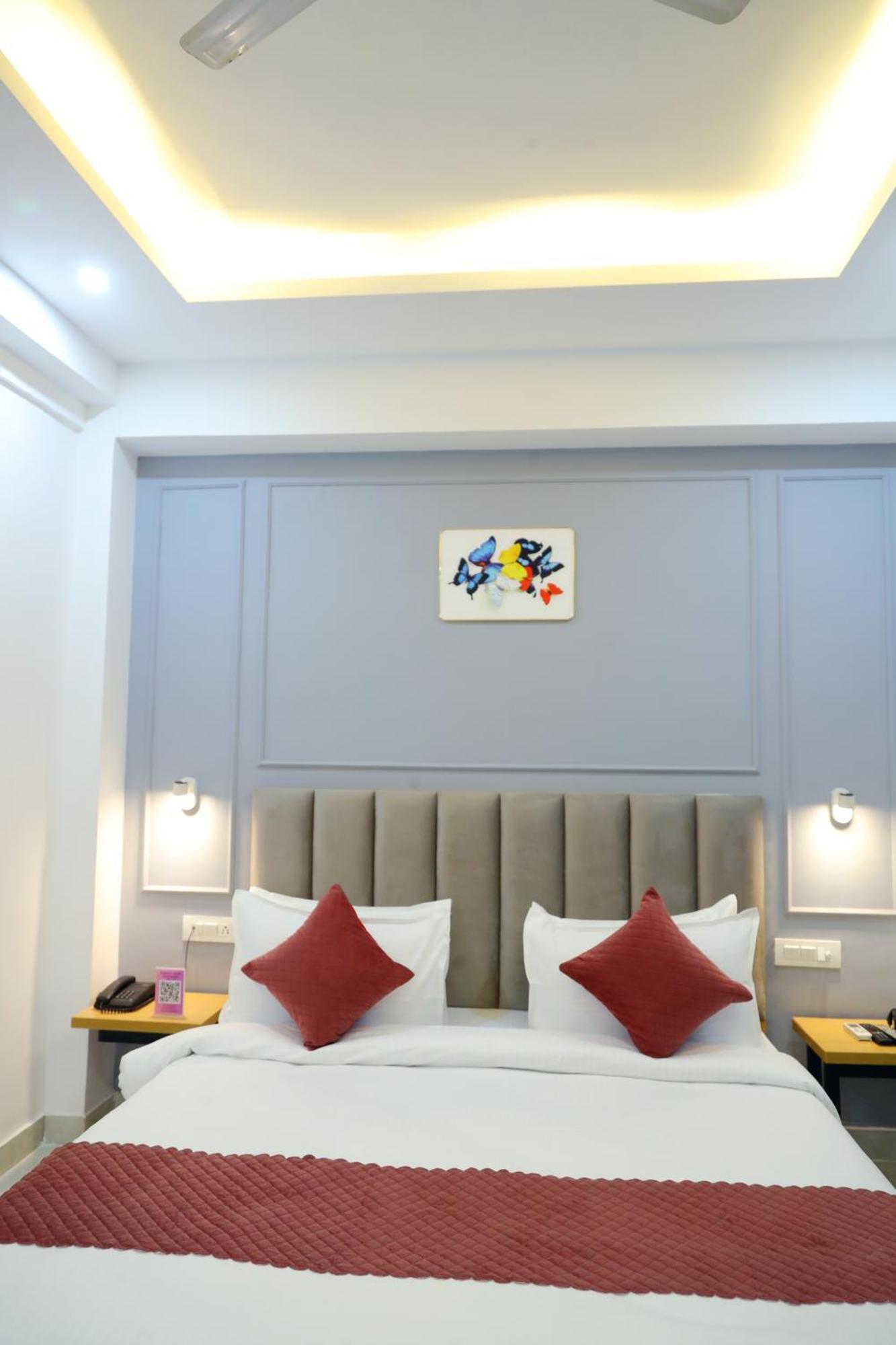 Guest house Hotel Mavens House Artemis Hospital Road Gurgaon