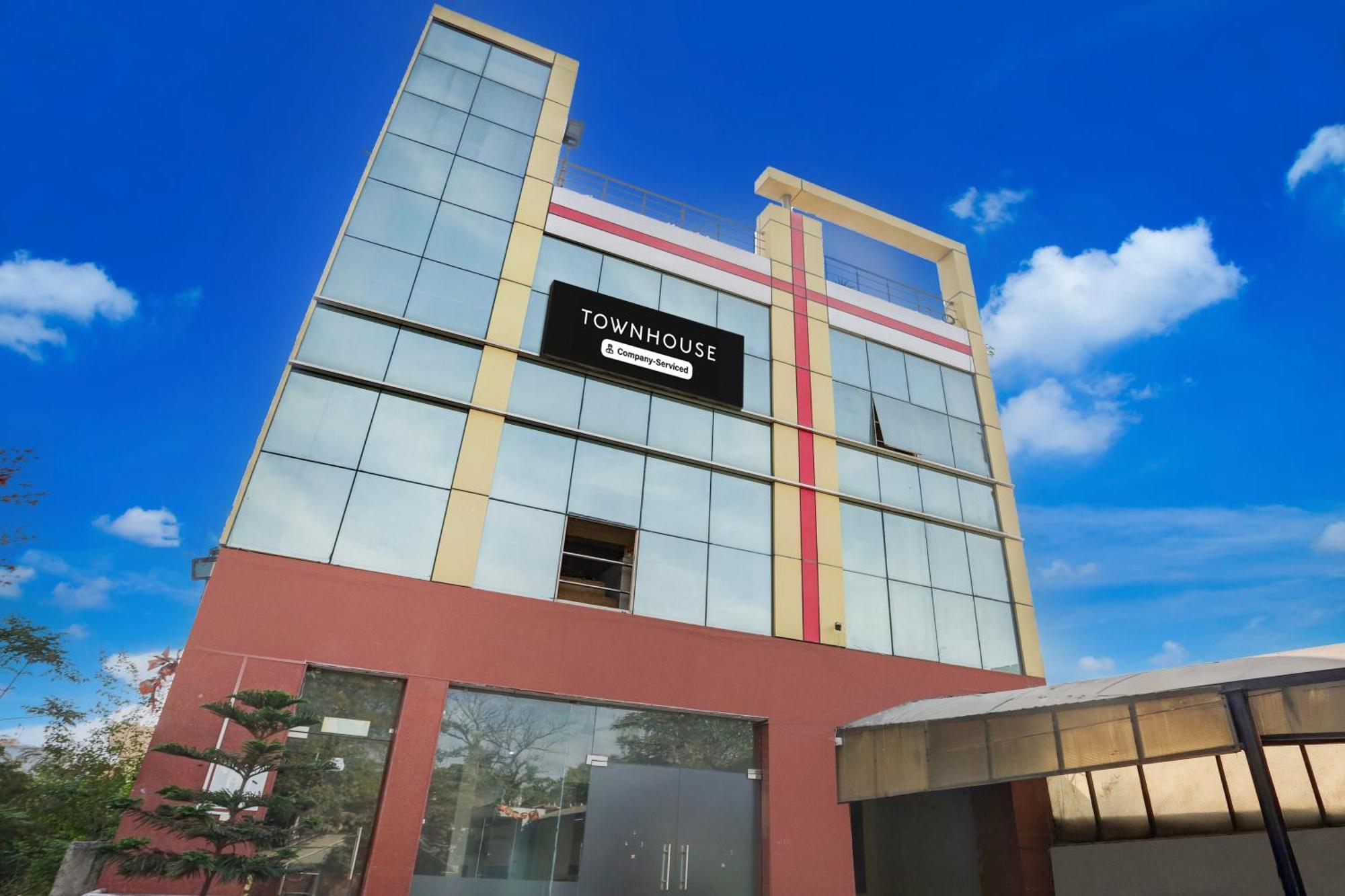 Hotel Super Townhouse Sector 4 Gurgaon
