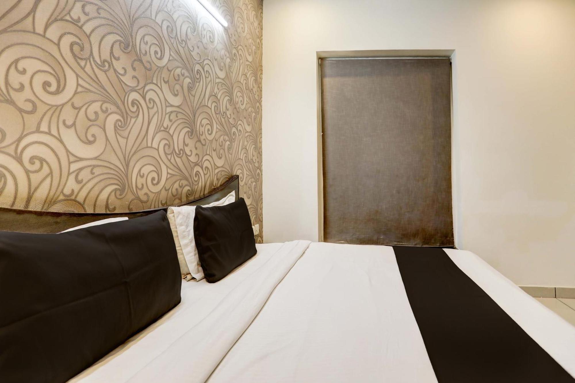 Hotel O Imperial Medicity Gurgaon