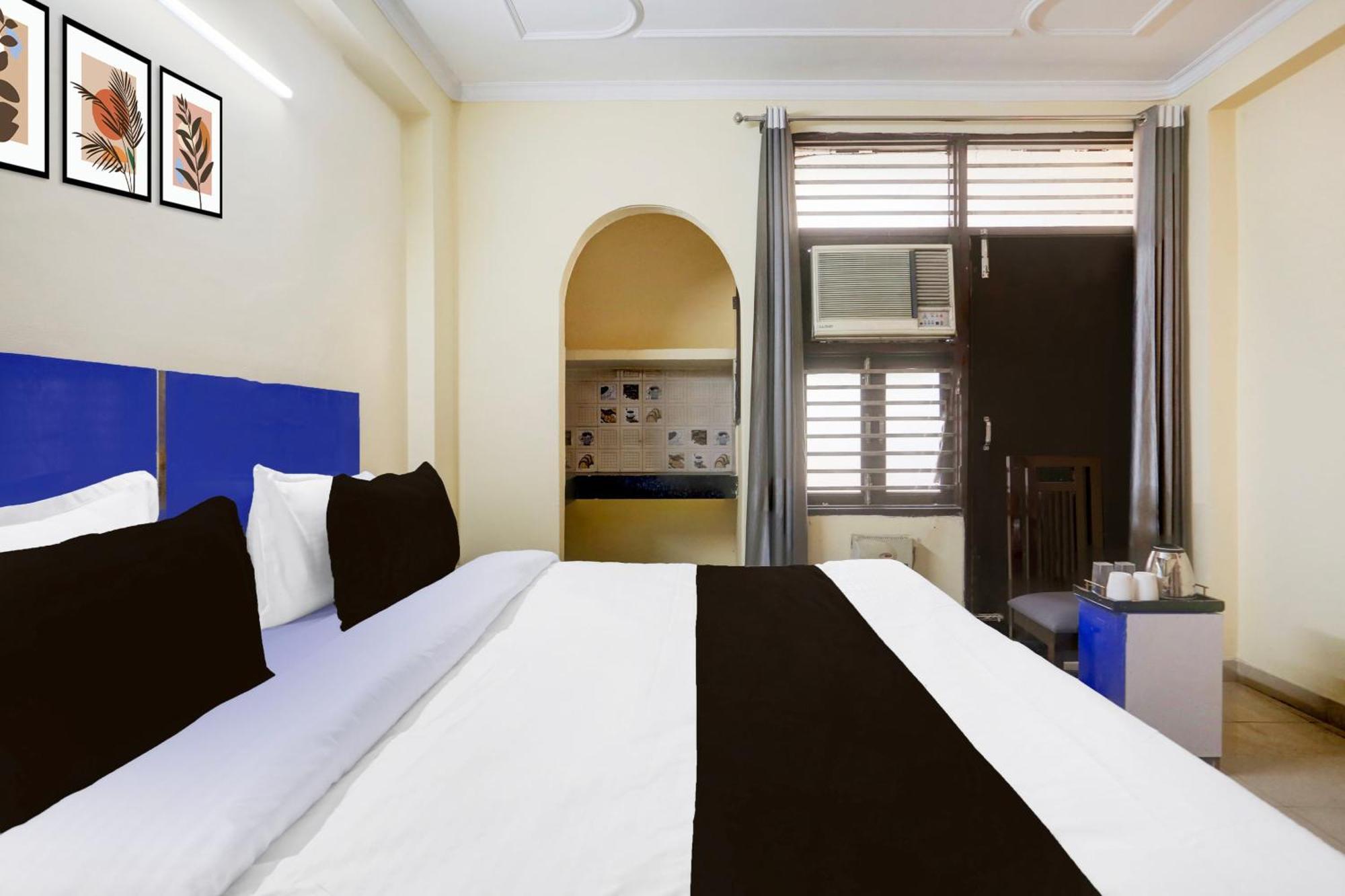 Hotel Super O Sheetla Colony Gurgaon