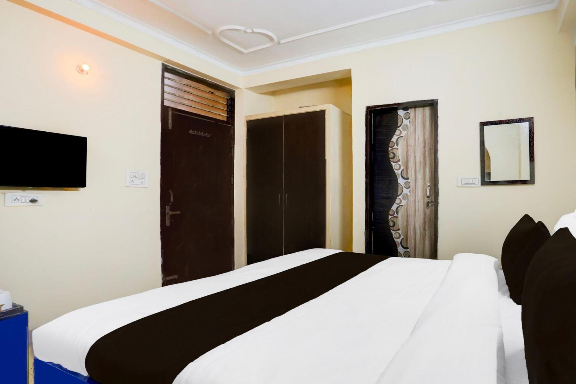 Hotel Super O Sheetla Colony