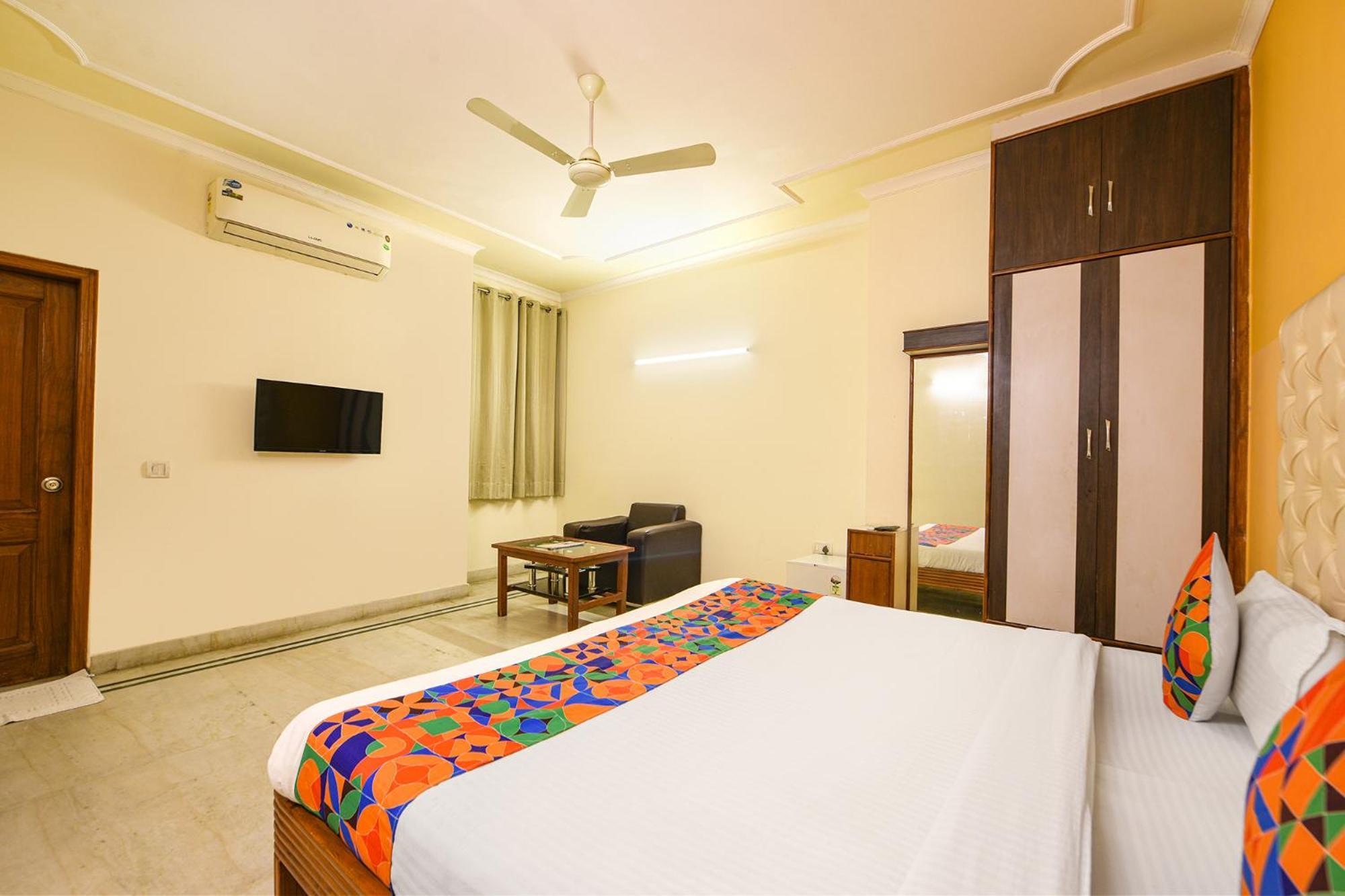 Gracious Hotel