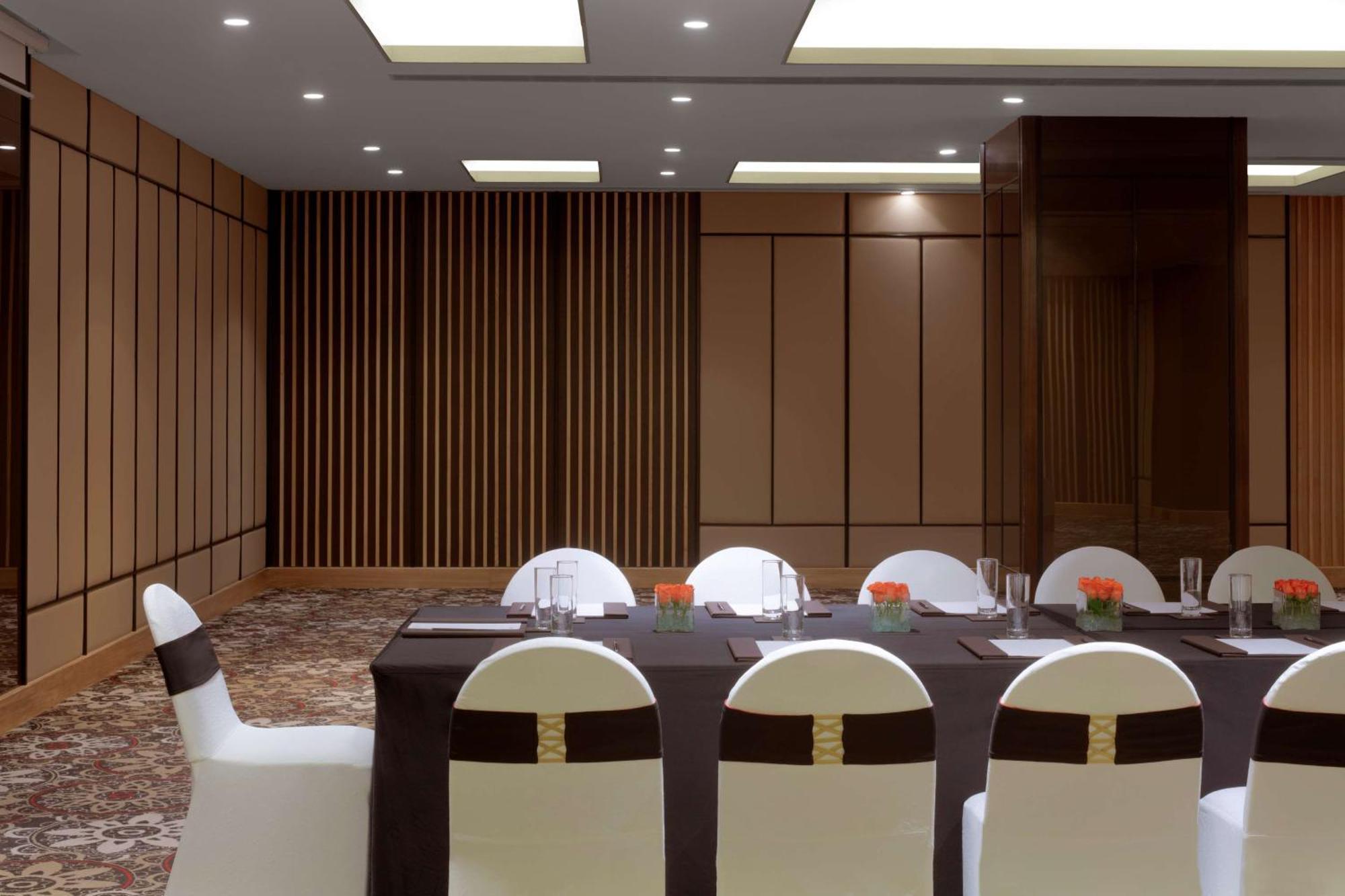 Hotel Radisson Gurugram Udyog Vihar Gurgaon