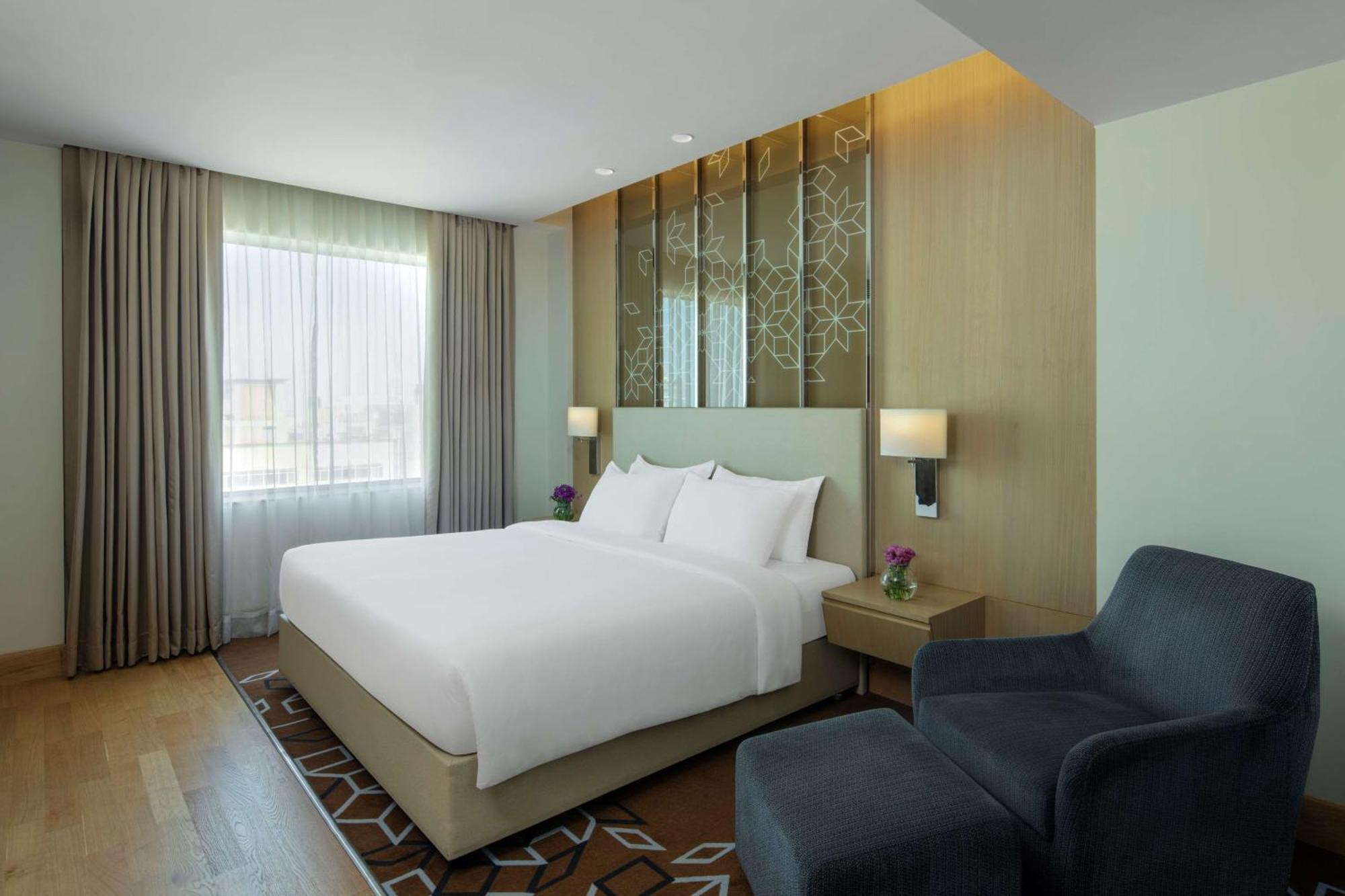 Hotel Radisson Gurugram Udyog Vihar