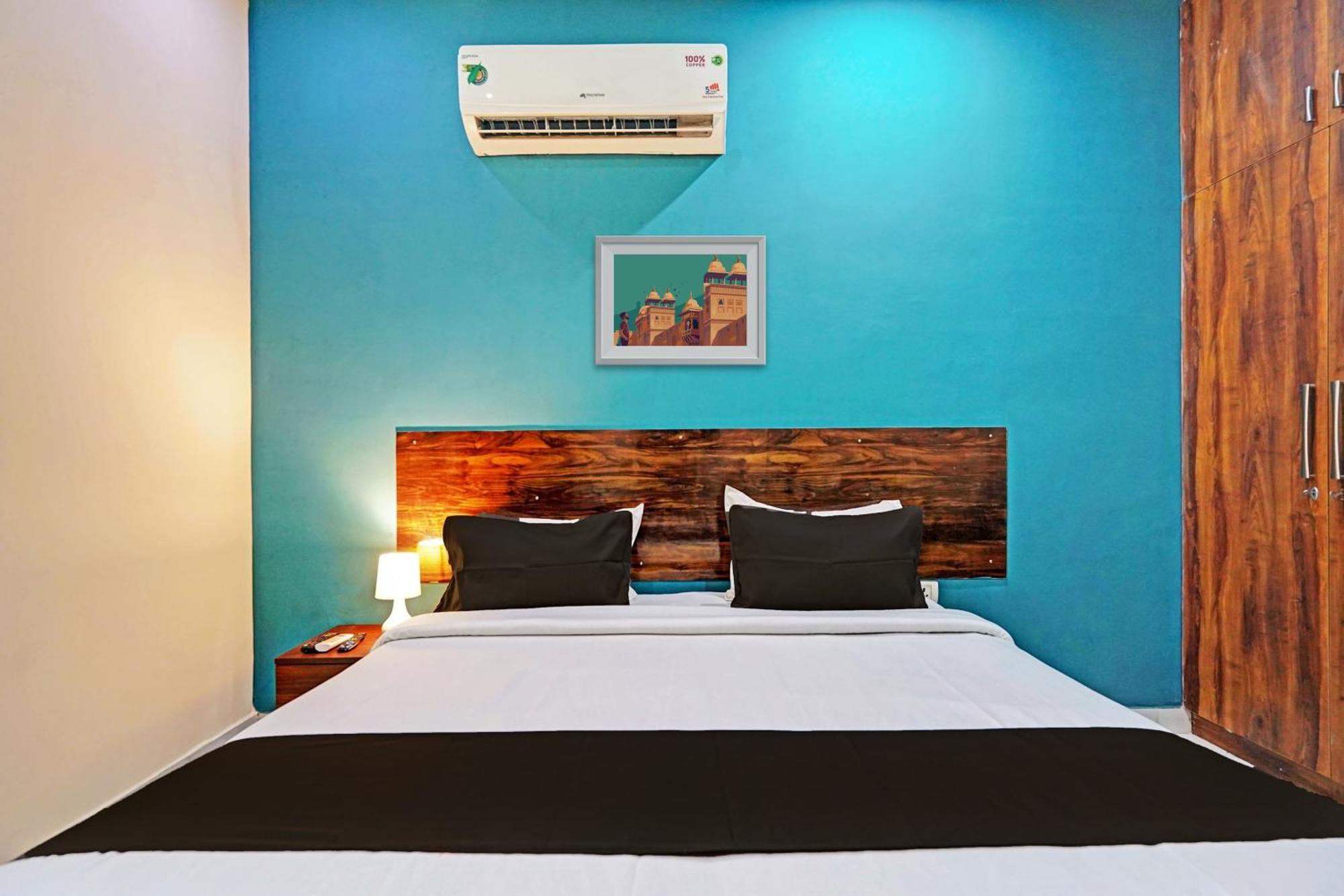 Hotel O Royal