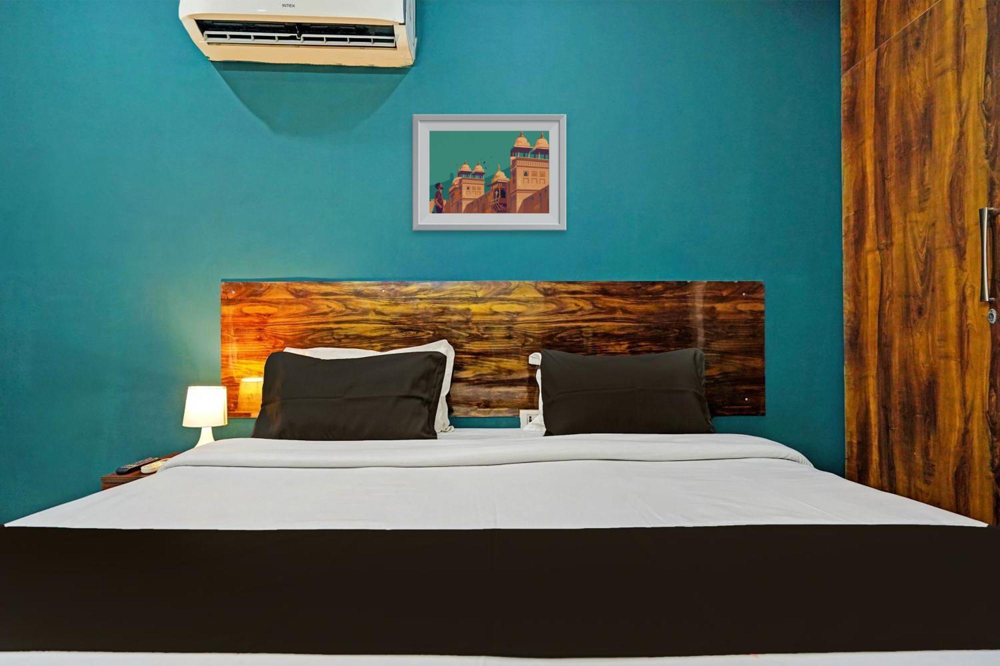 Hotel O Royal Gurgaon