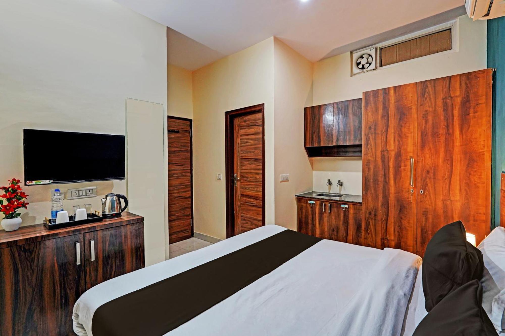 O Royal Hotel Gurgaon