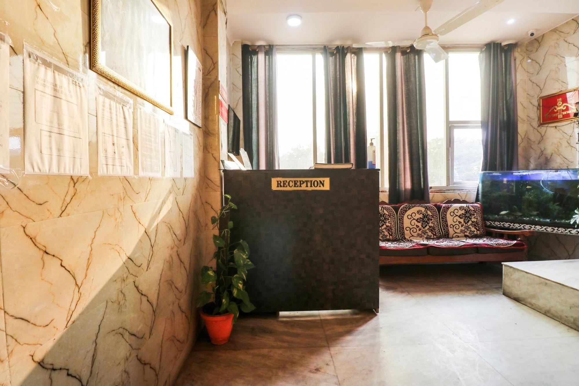 O Sunrise Hotel