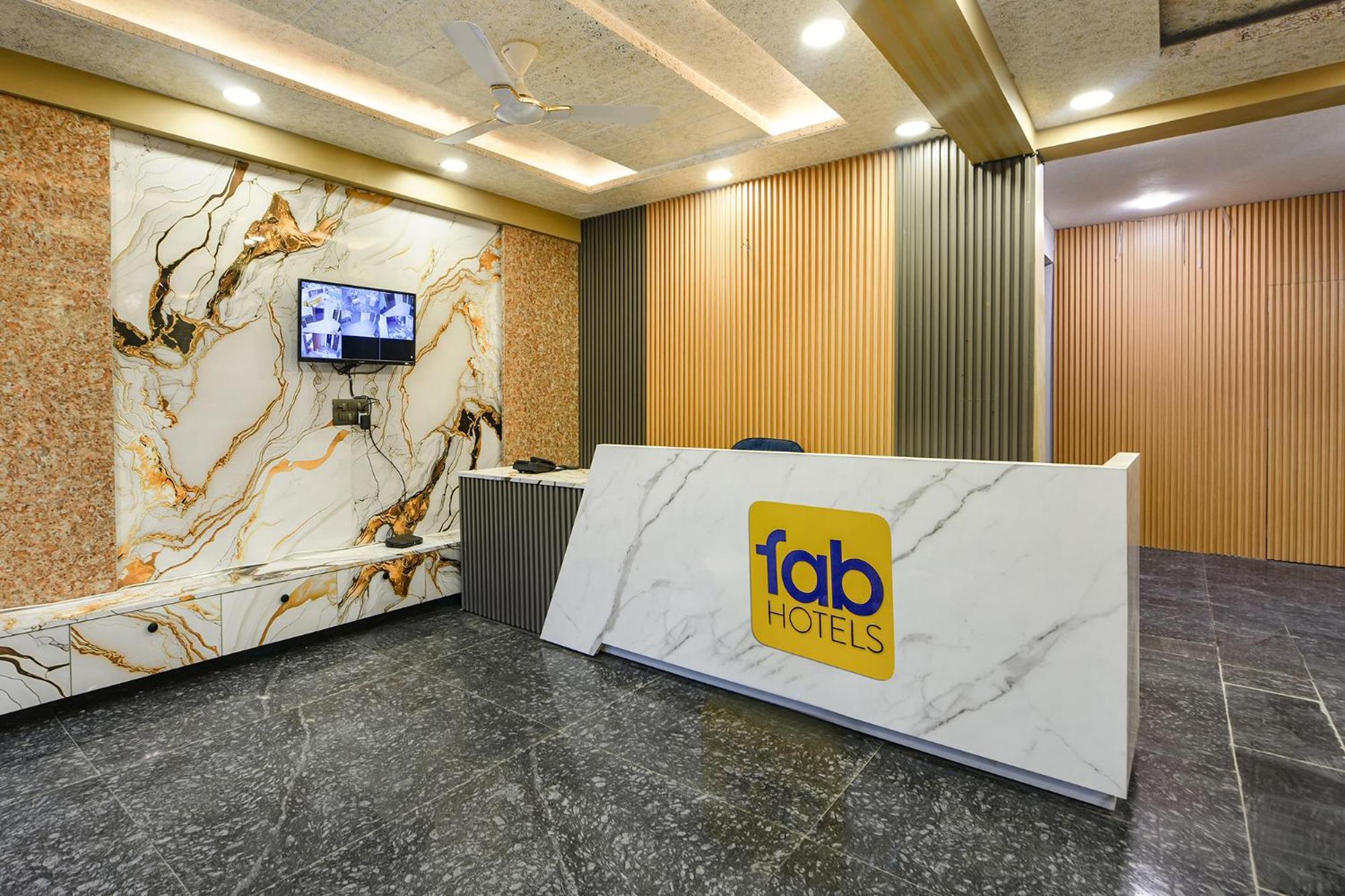 Fabhotel Kesari Stayz Hotel *
