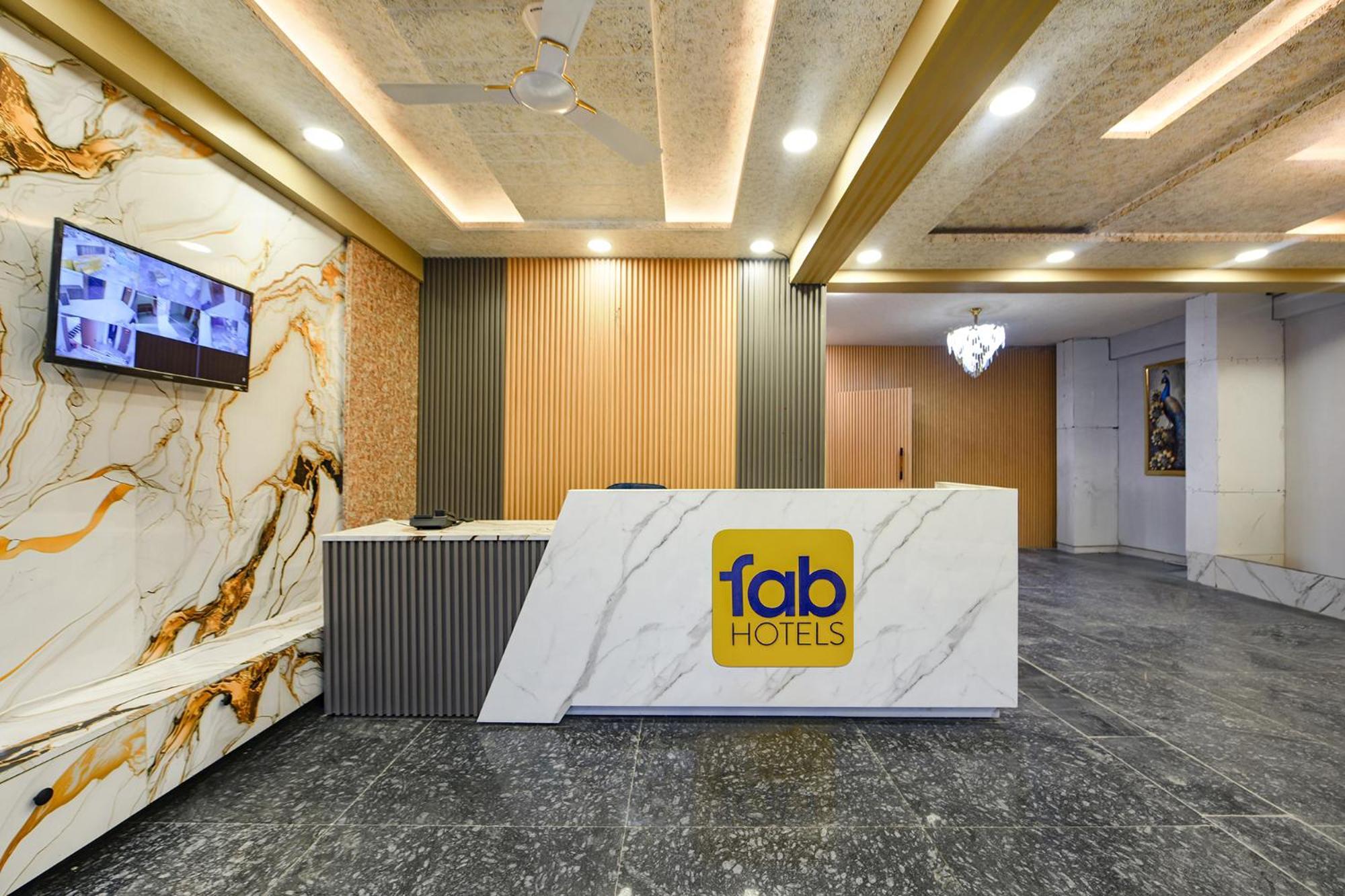 Hotel Fabhotel Kesari Stayz *