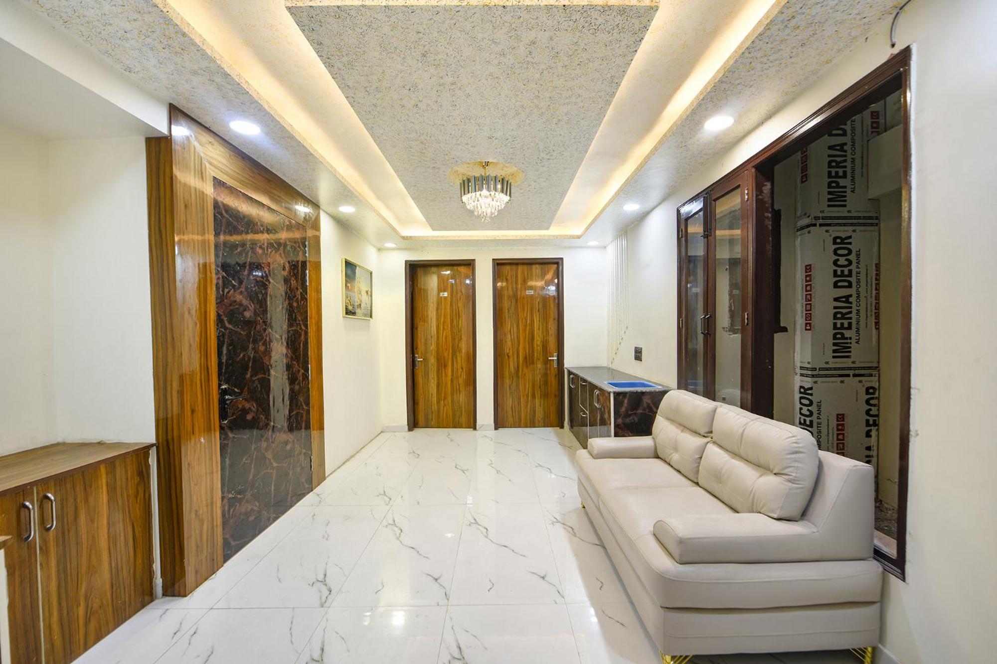 Hotel Fabhotel Kesari Stayz Gurgaon