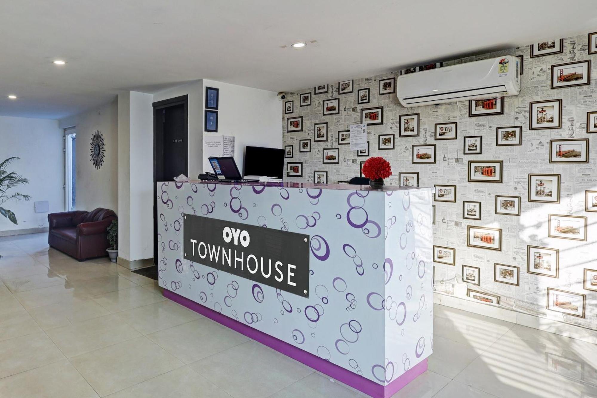 Super Townhouse Tipsyy Near Bestech Square Mall Gurgaon