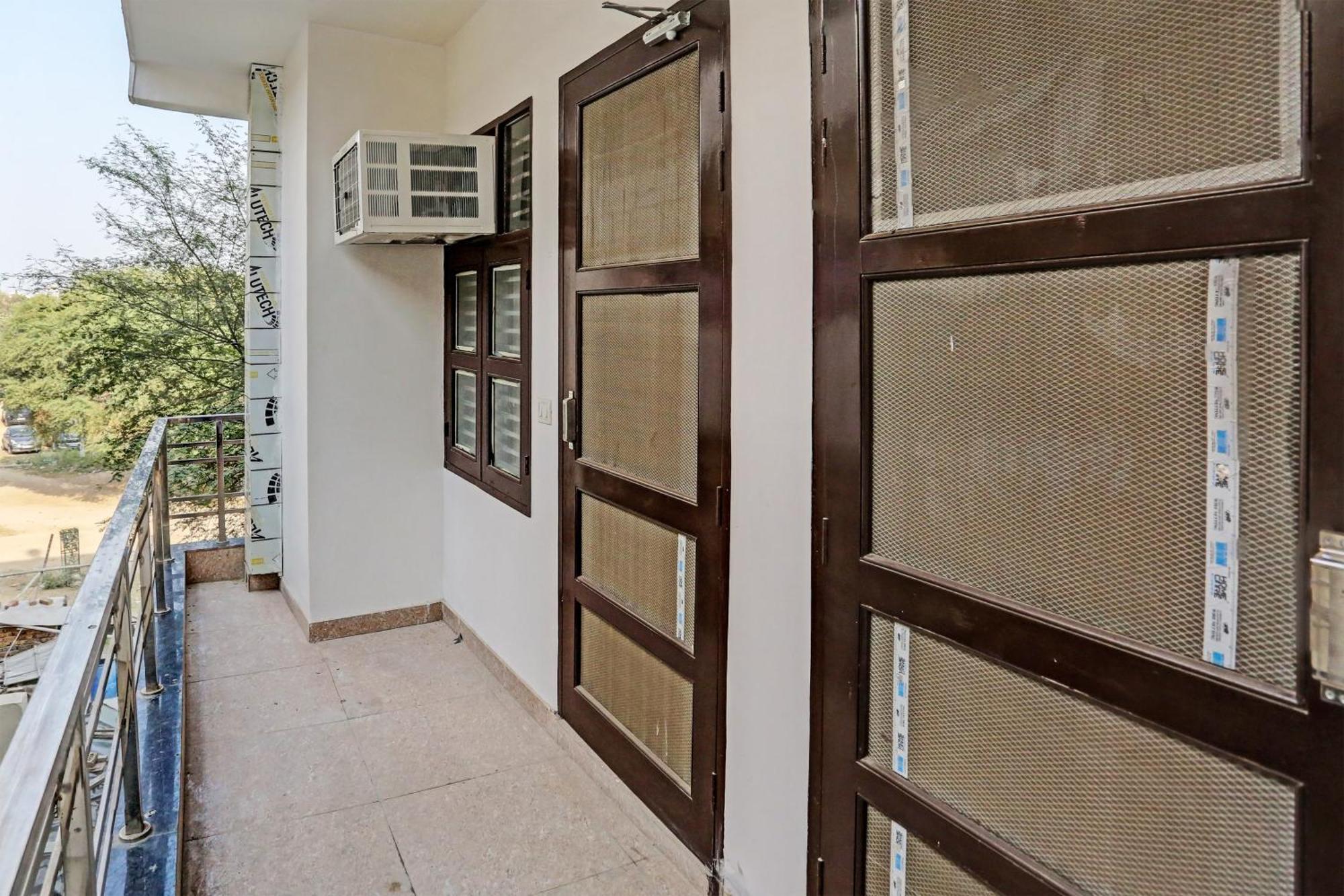 Collection O Rao Estate Gurgaon