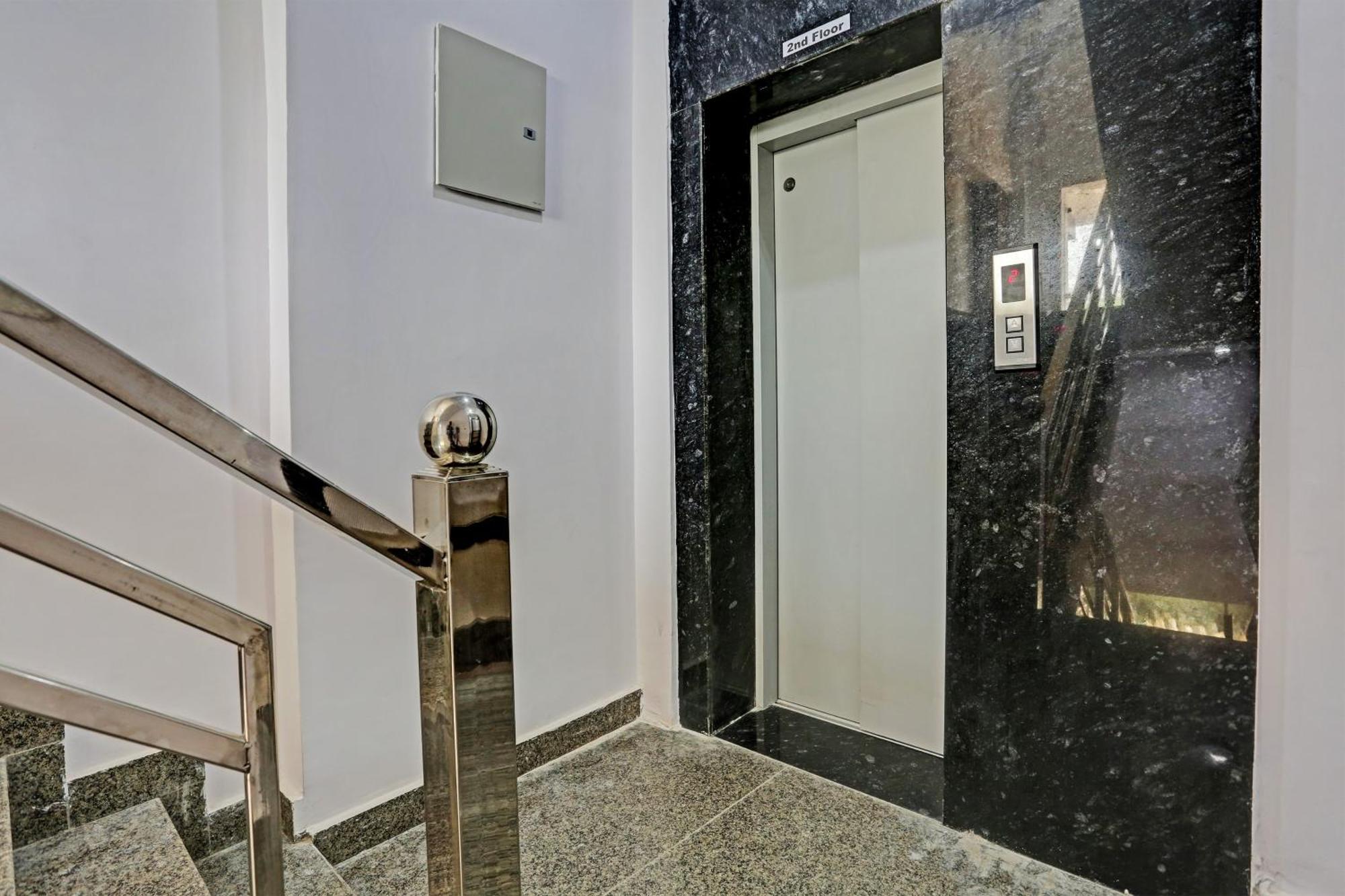 Collection O Rao Estate Hotel 3*