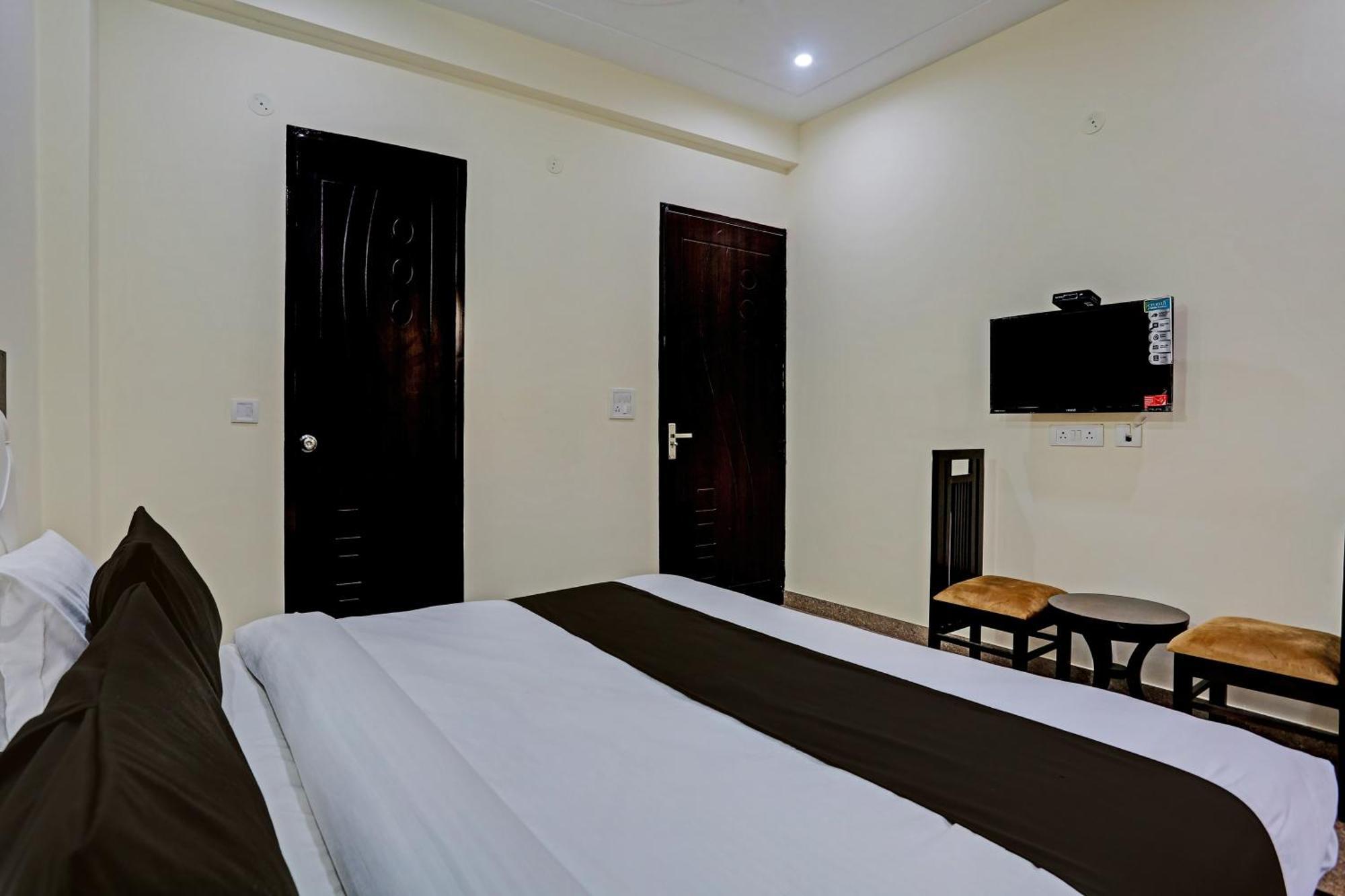 Collection O Rao Estate 3* Gurgaon