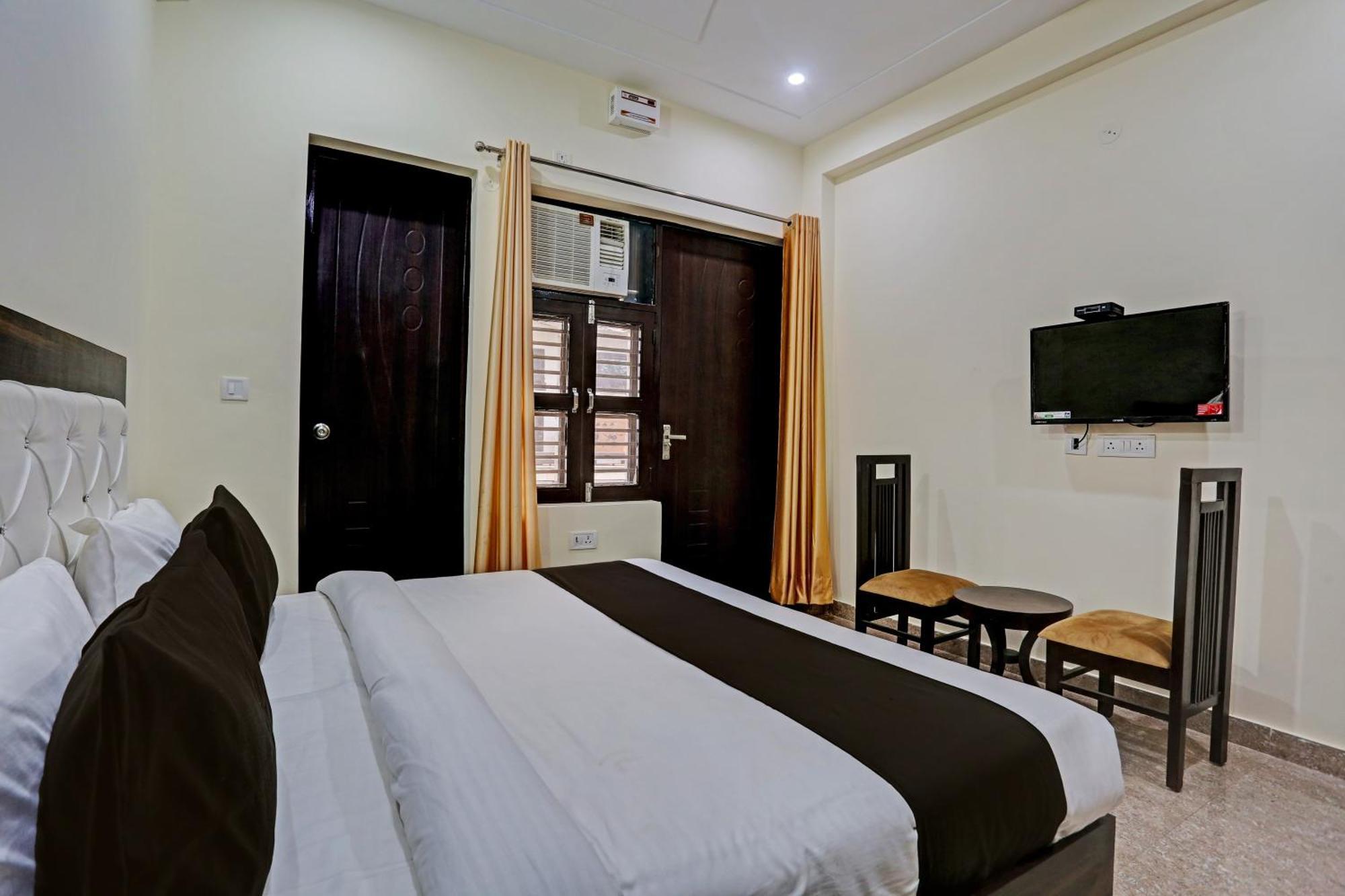 Collection O Rao Estate Hotel
