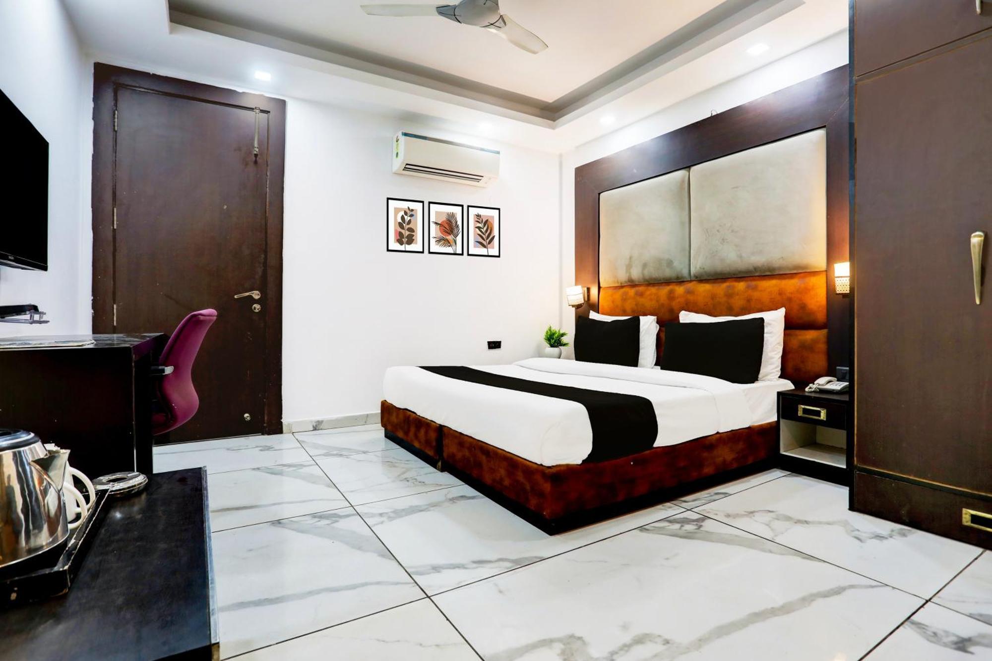 Super Townhouse Sector 52 Near Artemis Hospital Gurgaon