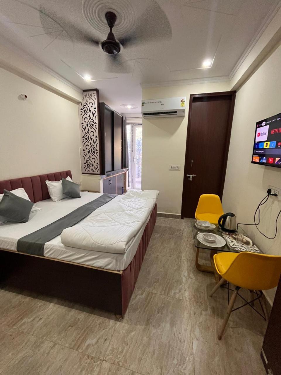 Hotel Luvi Casa Gurgaon