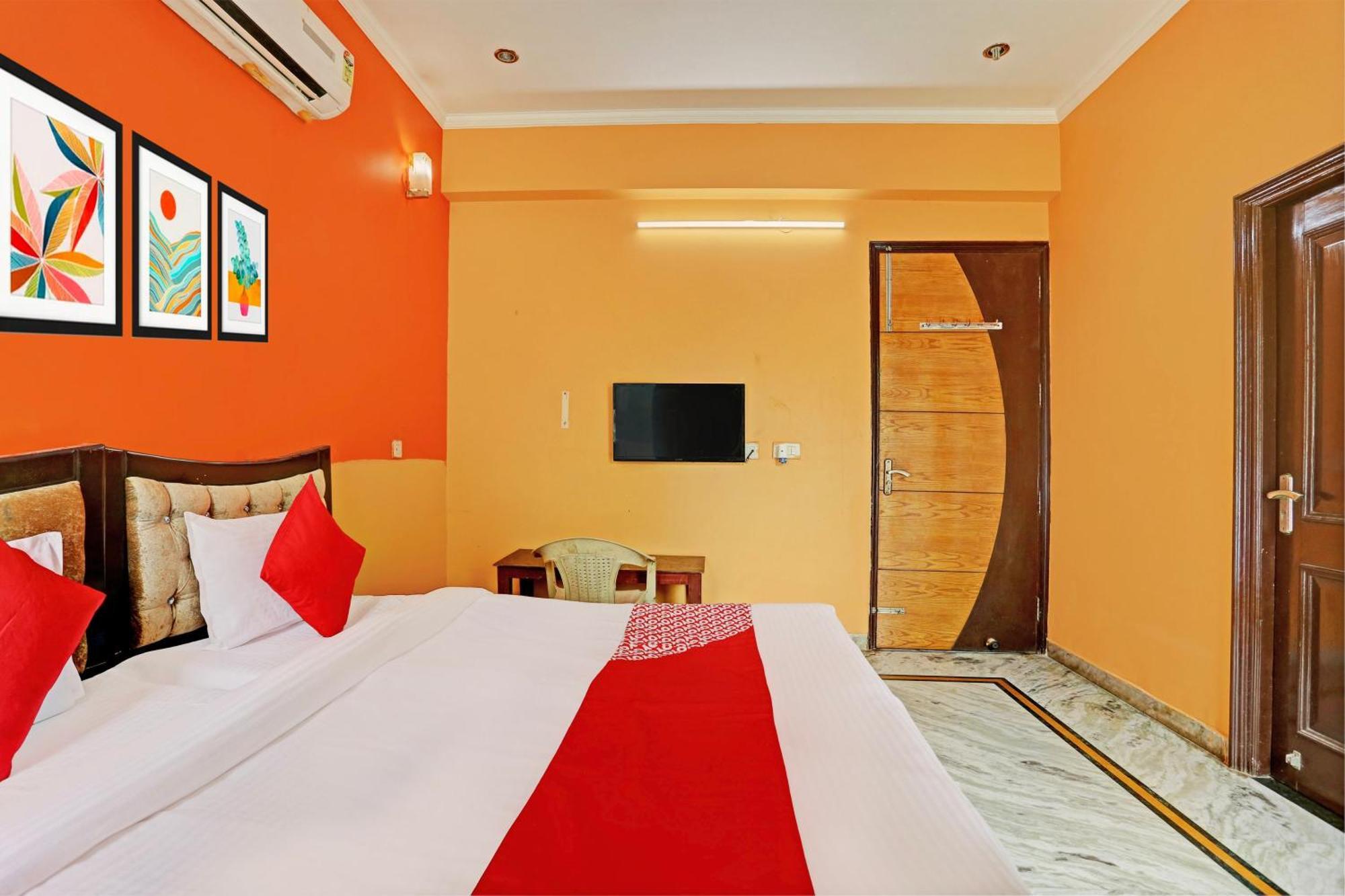 Hotel O Naveen Gurgaon