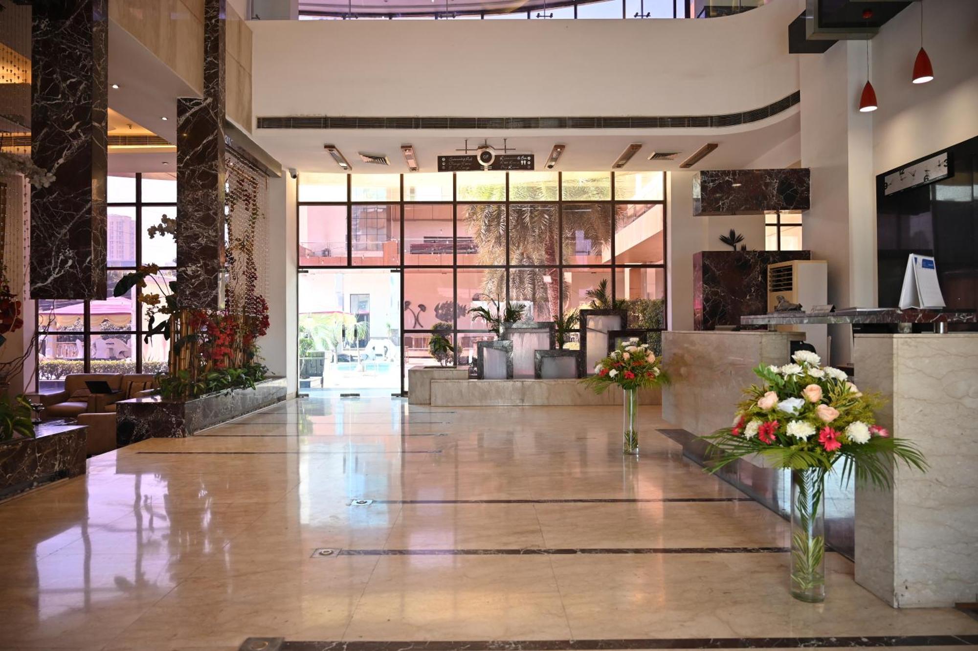 Hotel Club Florence Gurgaon