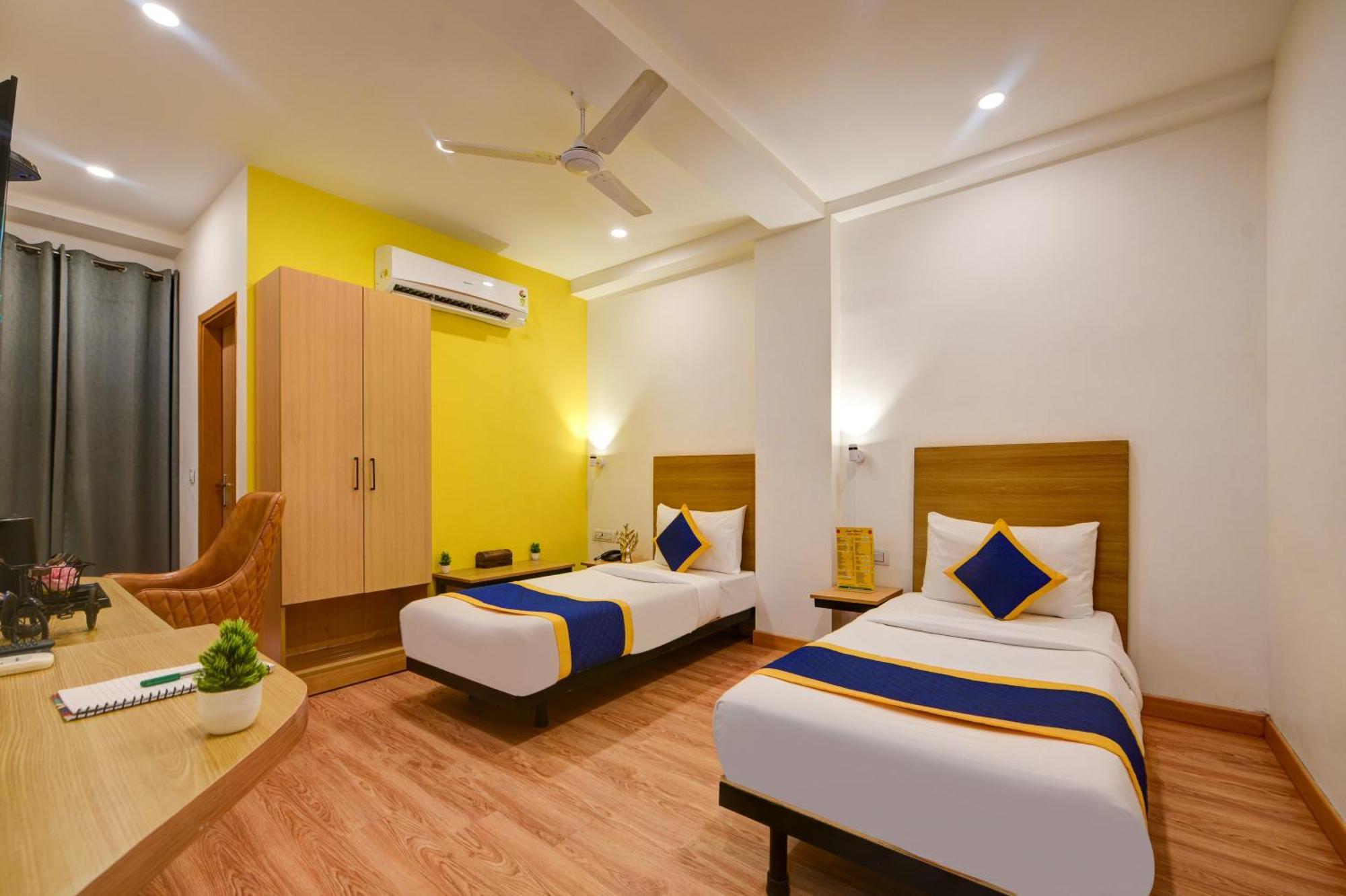 Aamantran Residency Hotel, Sohna Road, Sector 49, Gurugram