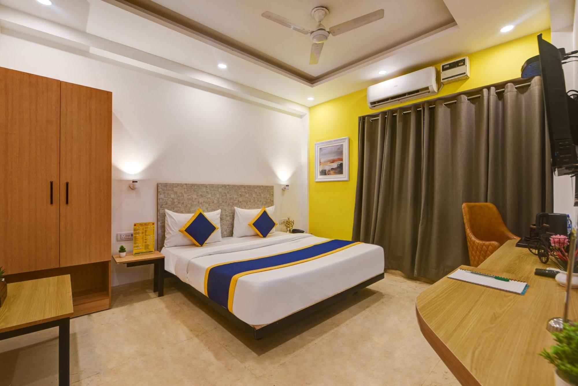 Hotel Aamantran Residency Hotel, Sohna Road, Sector 49, Gurugram Gurgaon