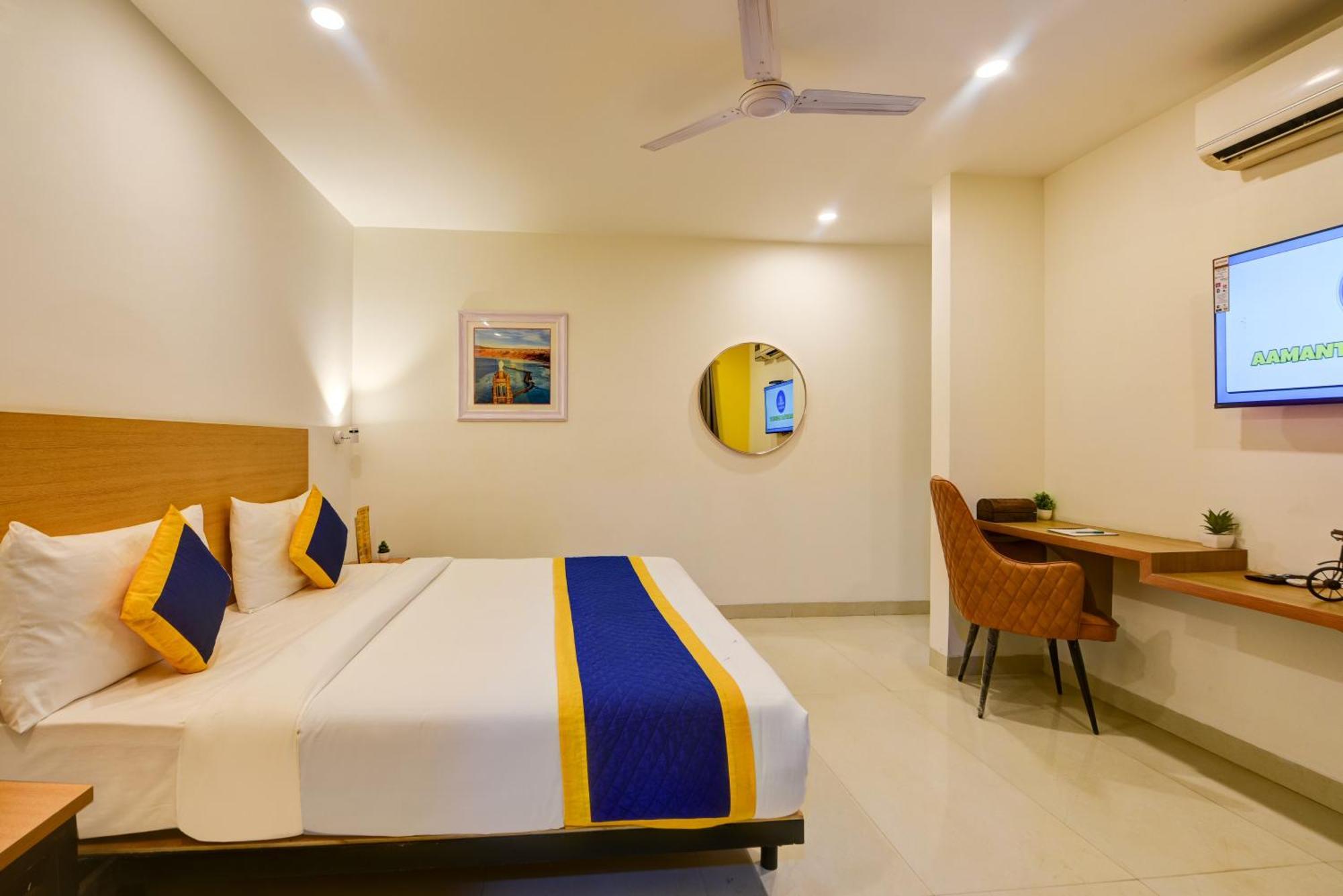 Aamantran Residency Hotel, Sohna Road, Sector 49, Gurugram Hotel 3*
