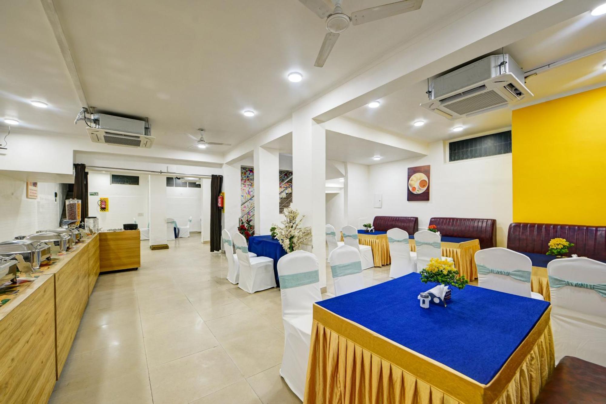 Hotel Aamantran Residency Hotel, Sohna Road, Sector 49, Gurugram