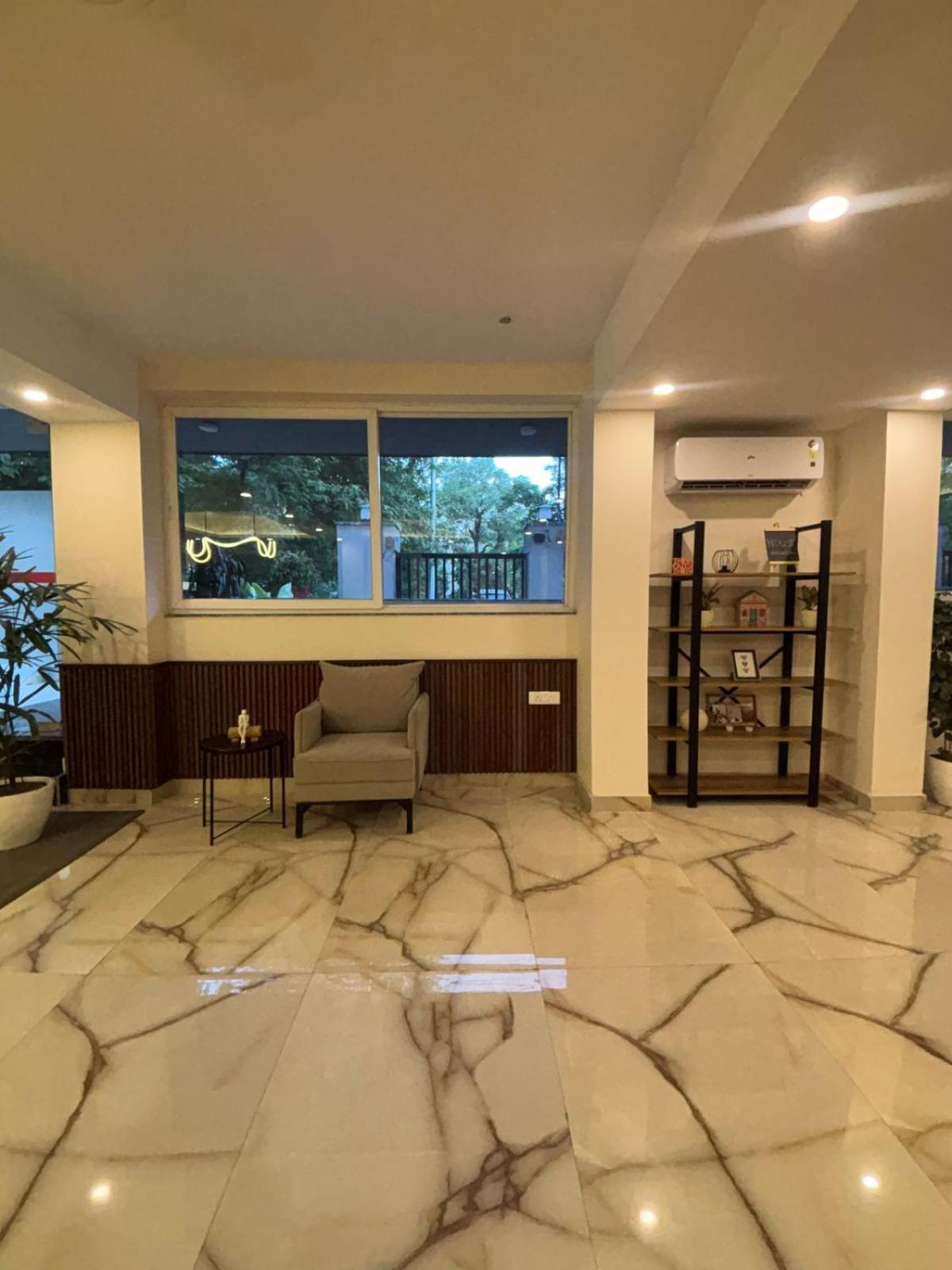 Housr 56 Ii 3* Gurgaon
