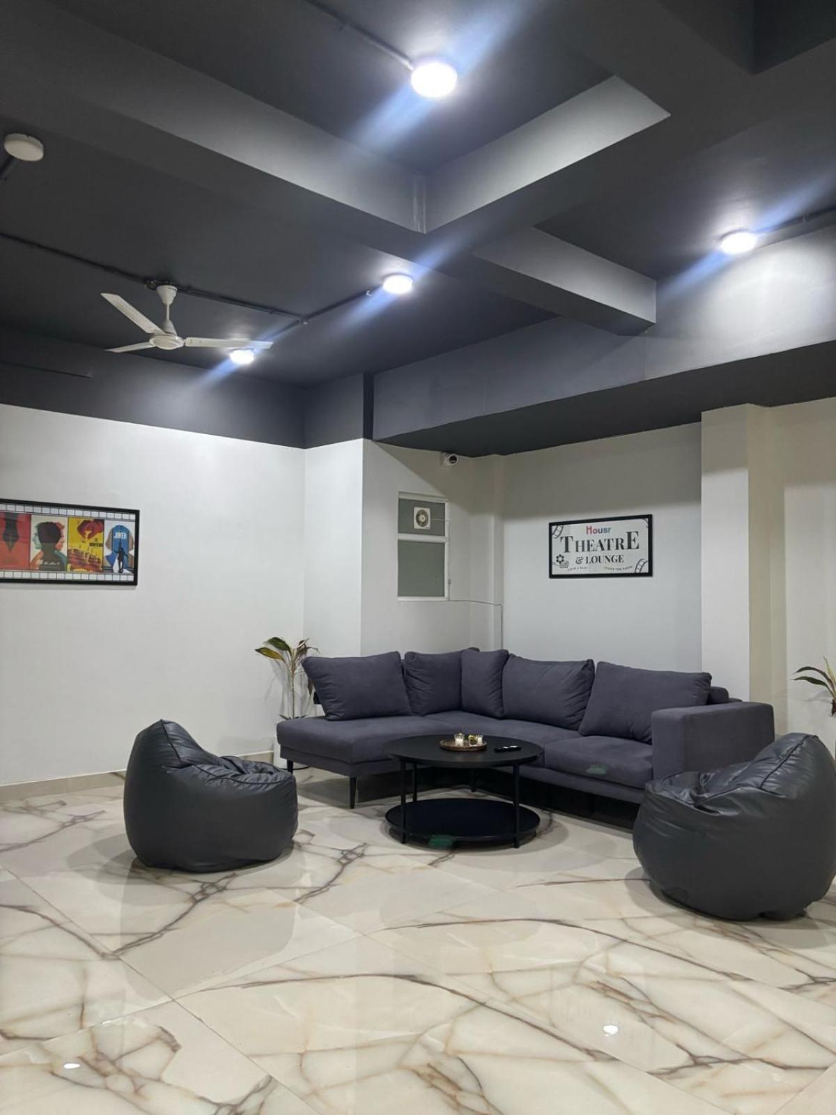 Housr 56 Ii Hotel Gurgaon