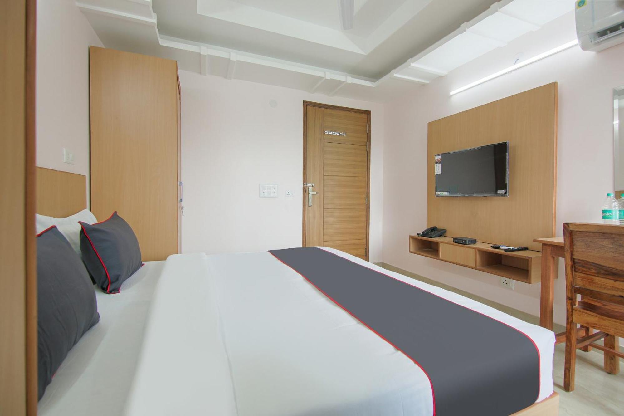 Hotel O Yours Gurgaon