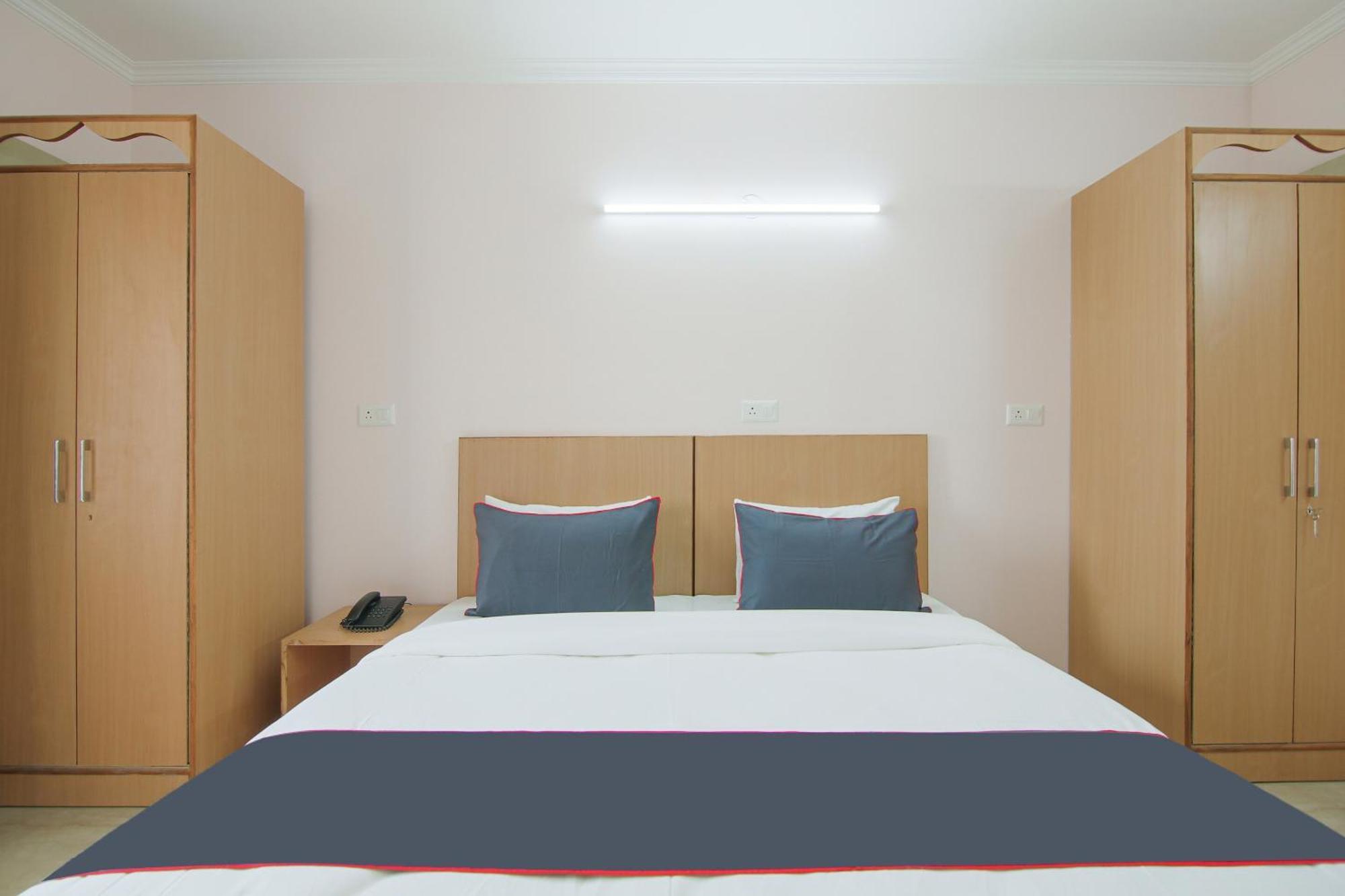 O Yours 3* Gurgaon