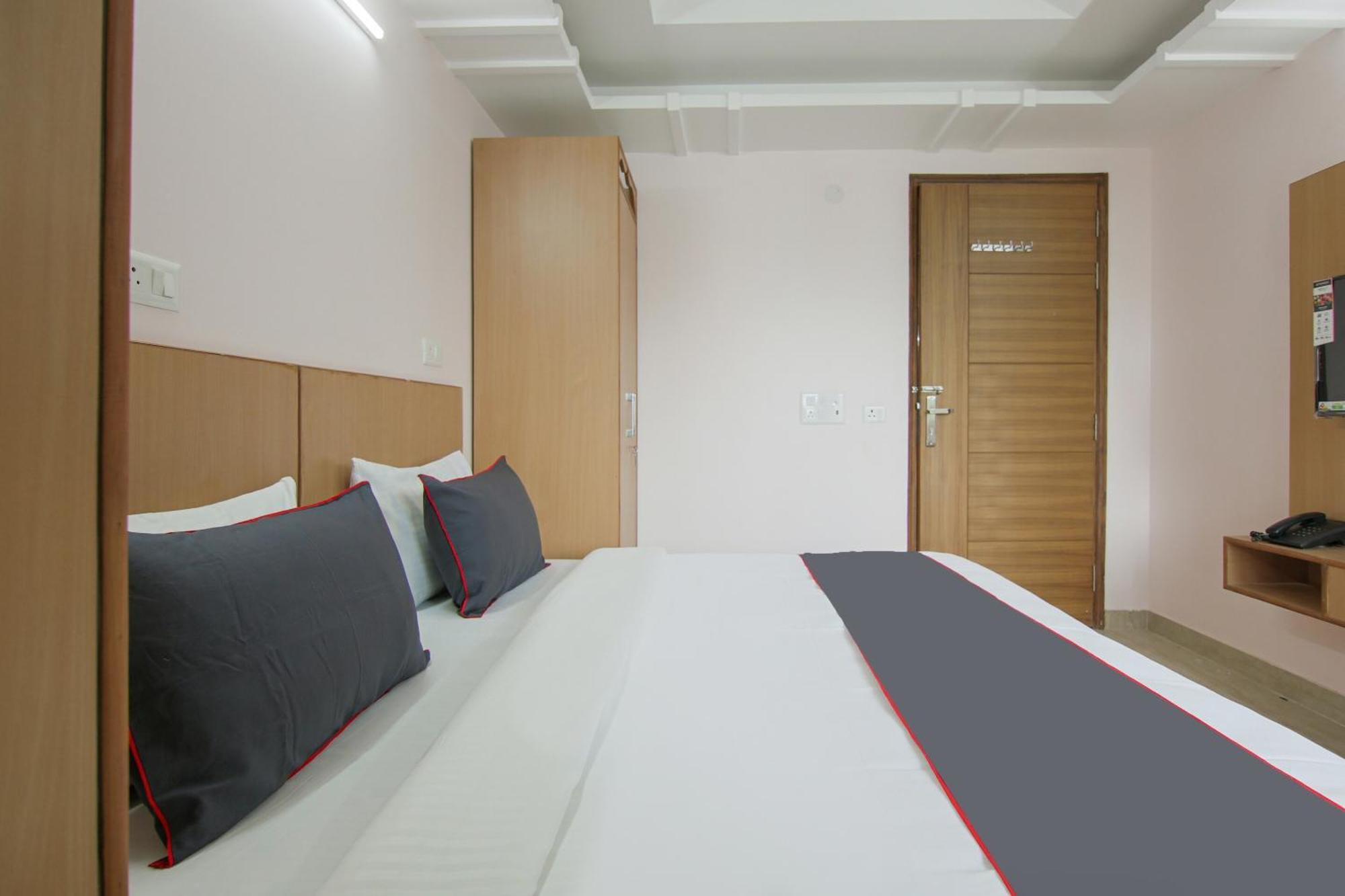 O Yours Hotel 3*