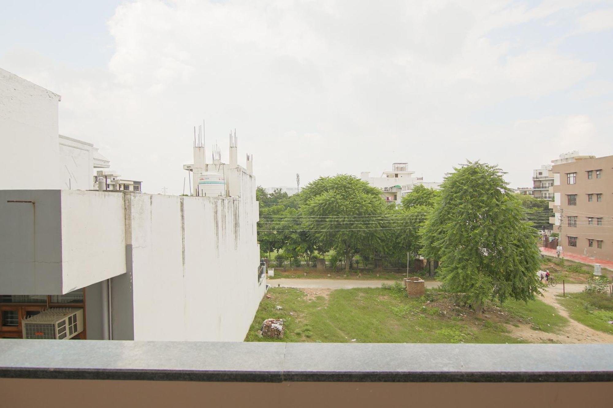 O Yours Hotel 3*