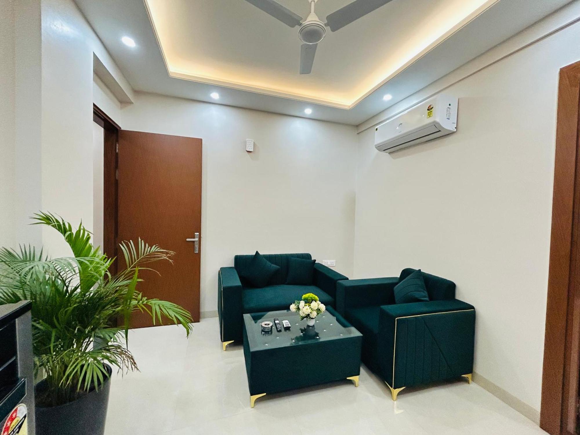 1 Bhk Serviced Apartments Sector 52 Near Millennium City Centre Metro Station Gurgaon