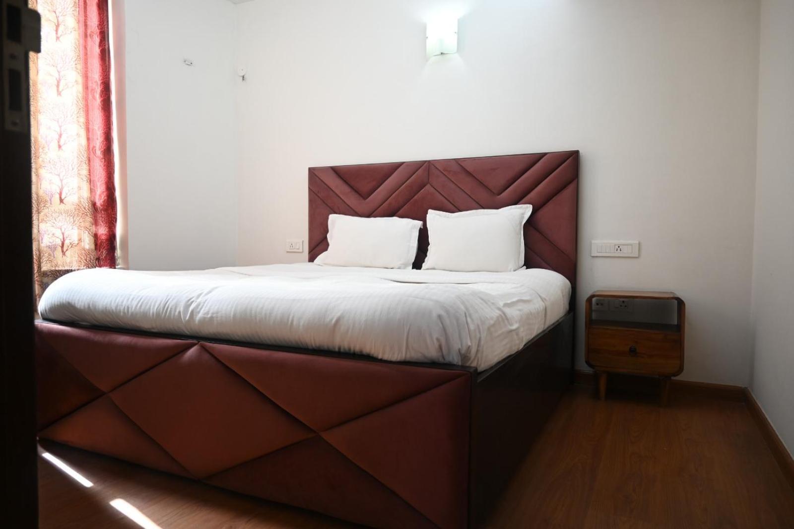 Apartment Luxury Fully Furnished Gurgaon