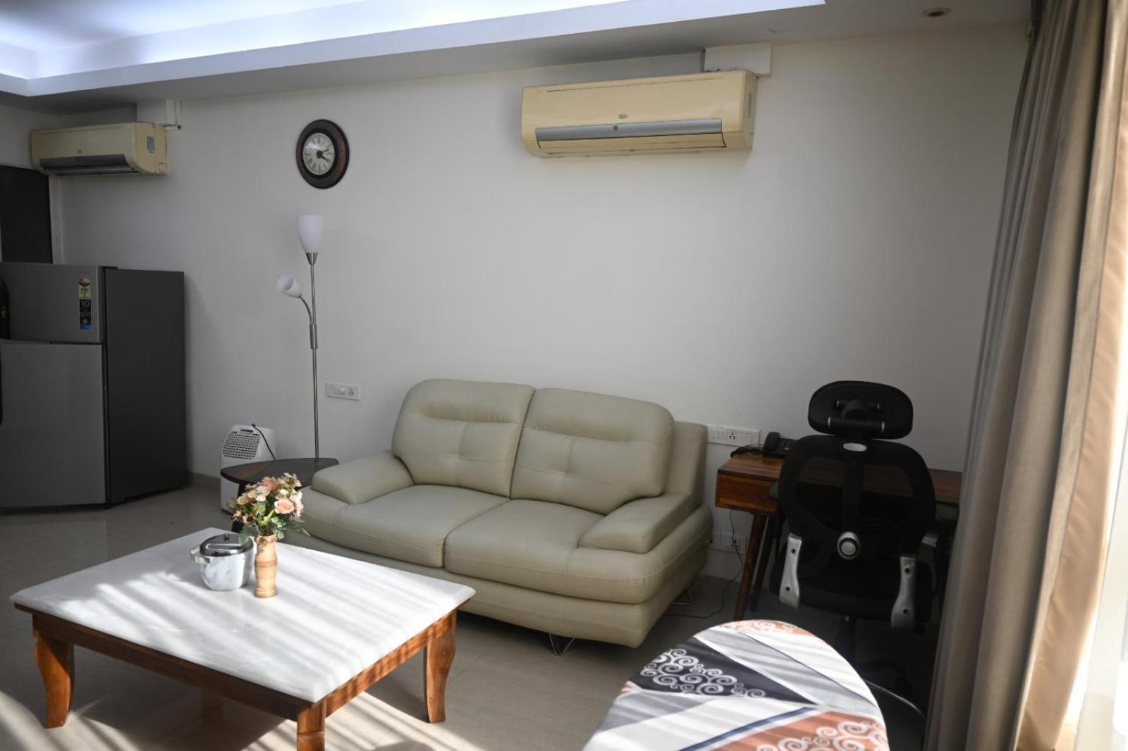 Apartment Luxury Fully Furnished Gurgaon