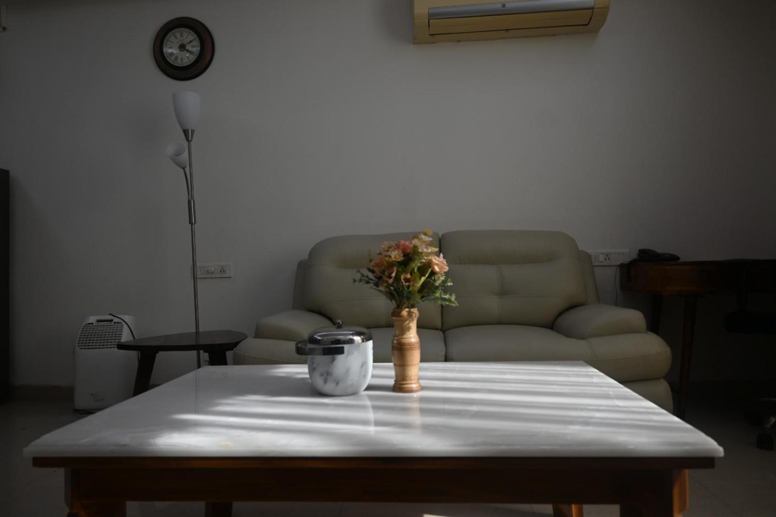 Luxury Fully Furnished Apartment *