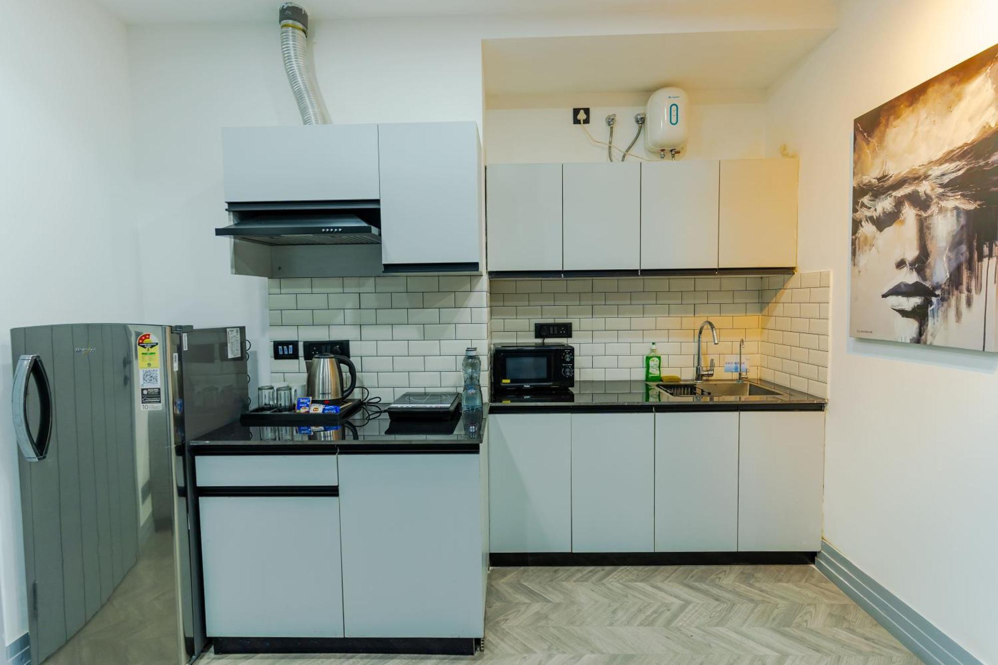 Bedchambers Serviced Apartments, Golf Course Road, * Gurgaon