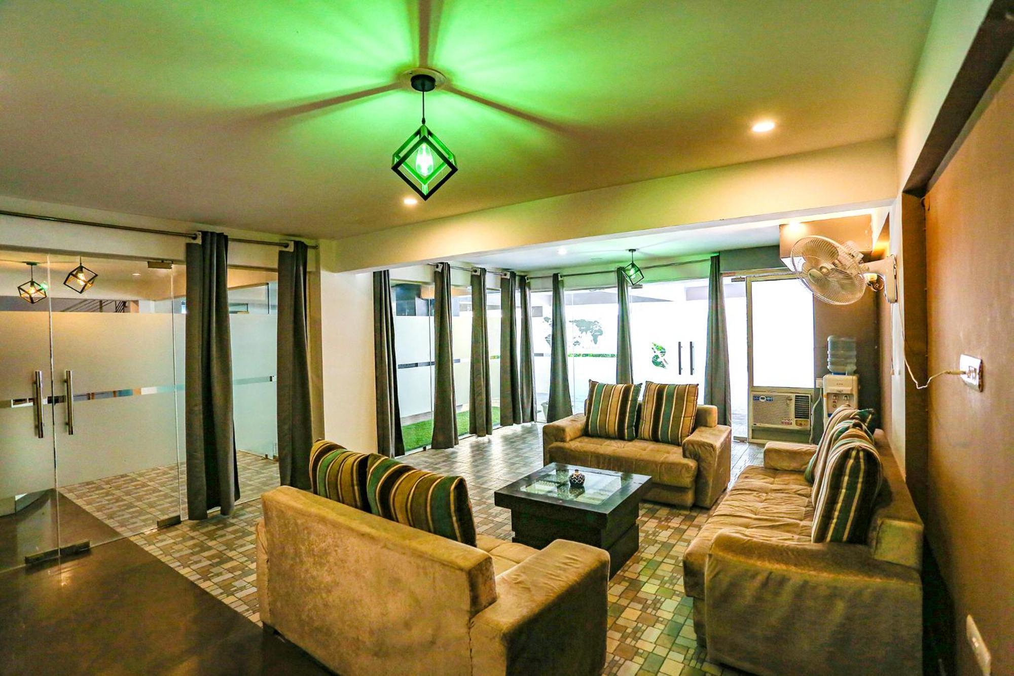 Fabhotel Sky Rise Hotel Gurgaon