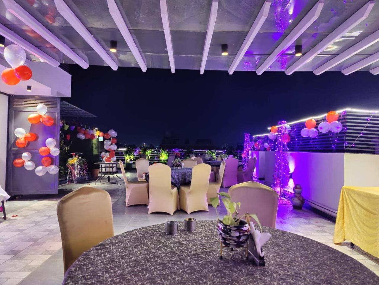 Hotel Posh Residency Huda City Center Gurgaon