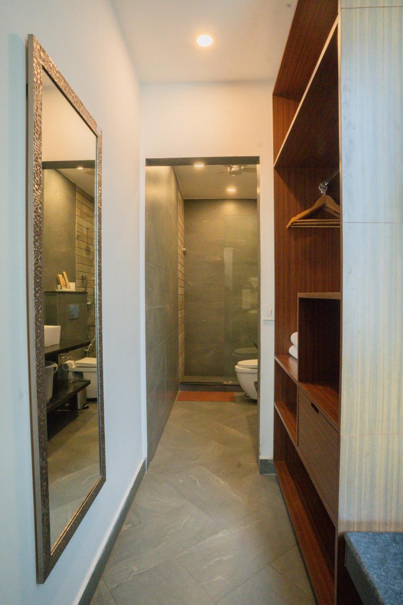 Hotel Ahuja Residency Dlf Phase 2 Gurgaon