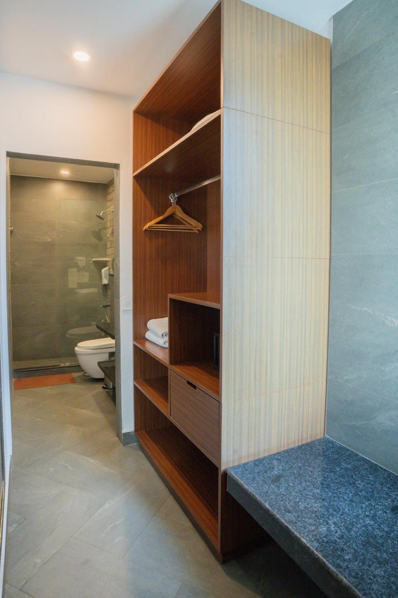 Ahuja Residency Dlf Phase 2