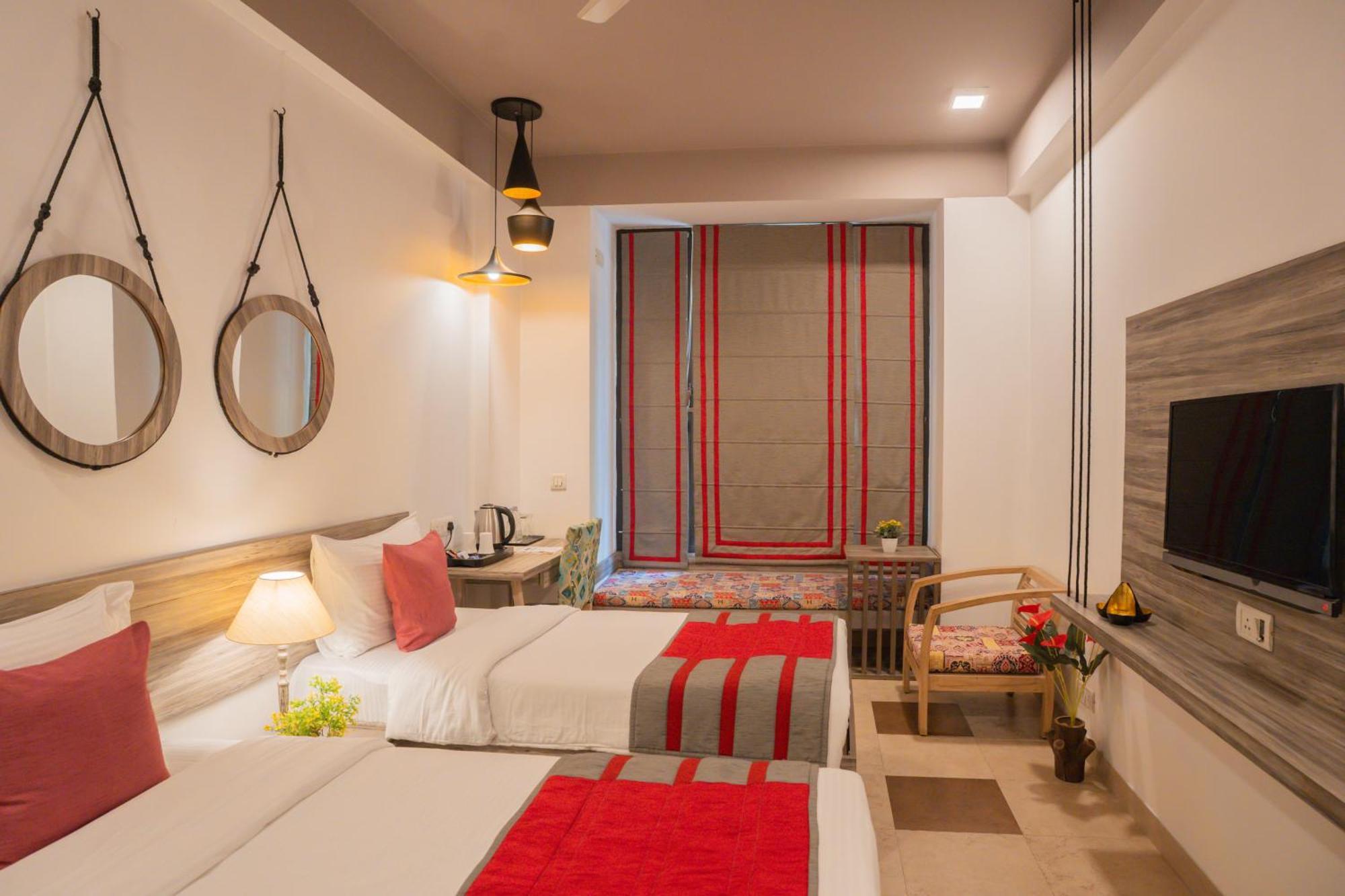 Ahuja Residency Parklane Guest house 3*