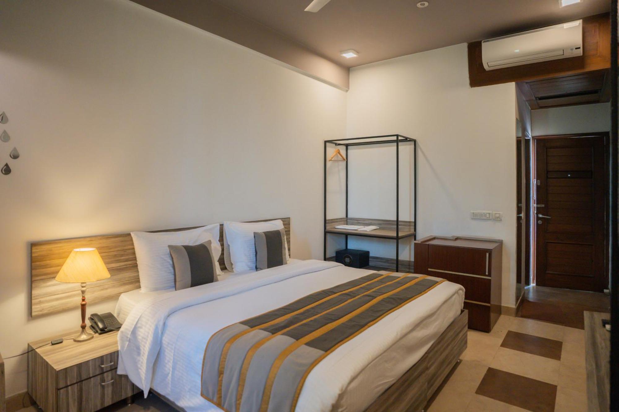Ahuja Residency Parklane Gurgaon