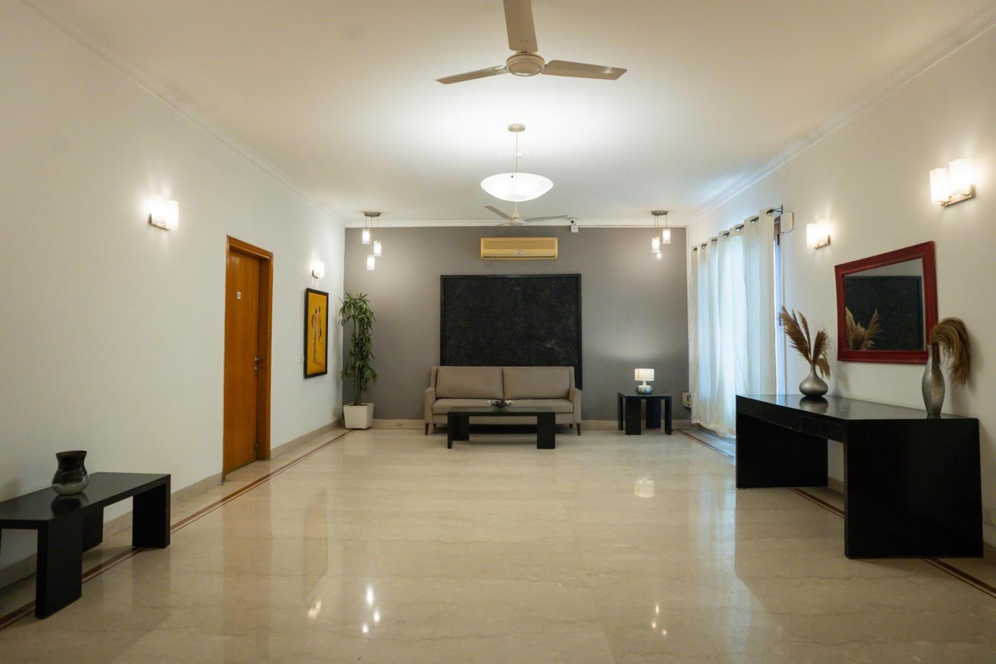 Guest house Ahuja Residency Cyber City I 3*