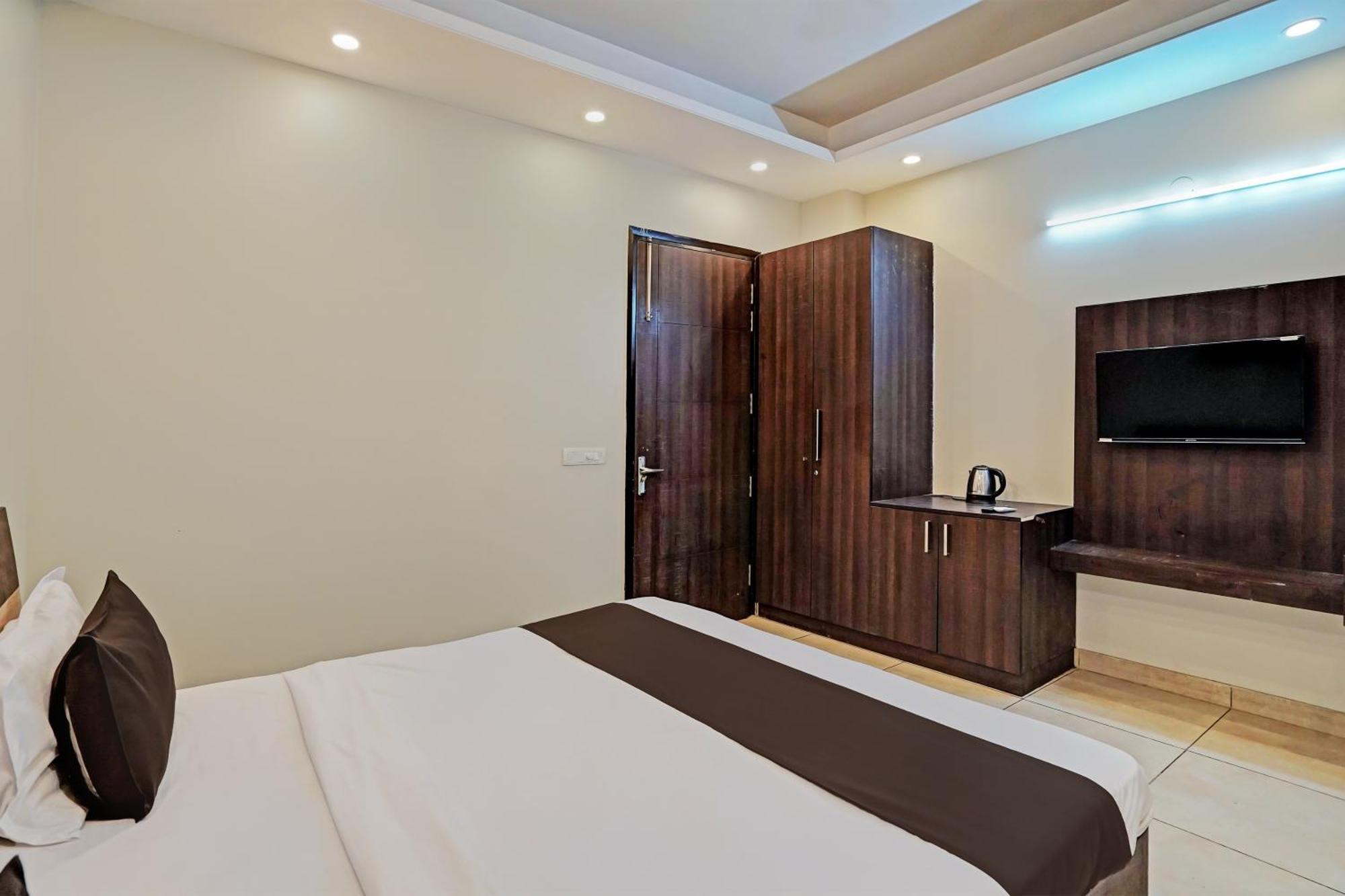 Townhouse Akshay Hotel Gurgaon