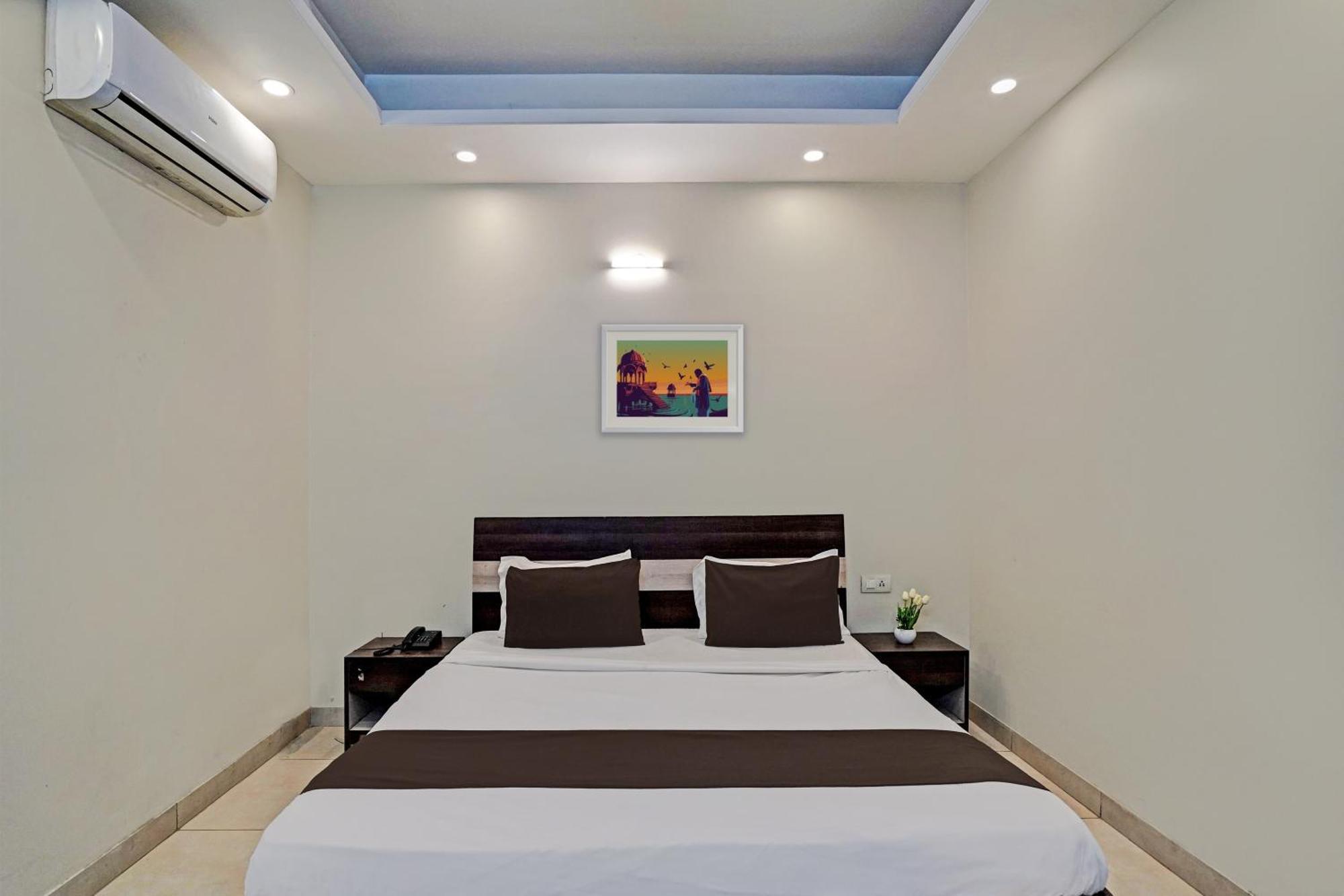 Townhouse Akshay Hotel 3*